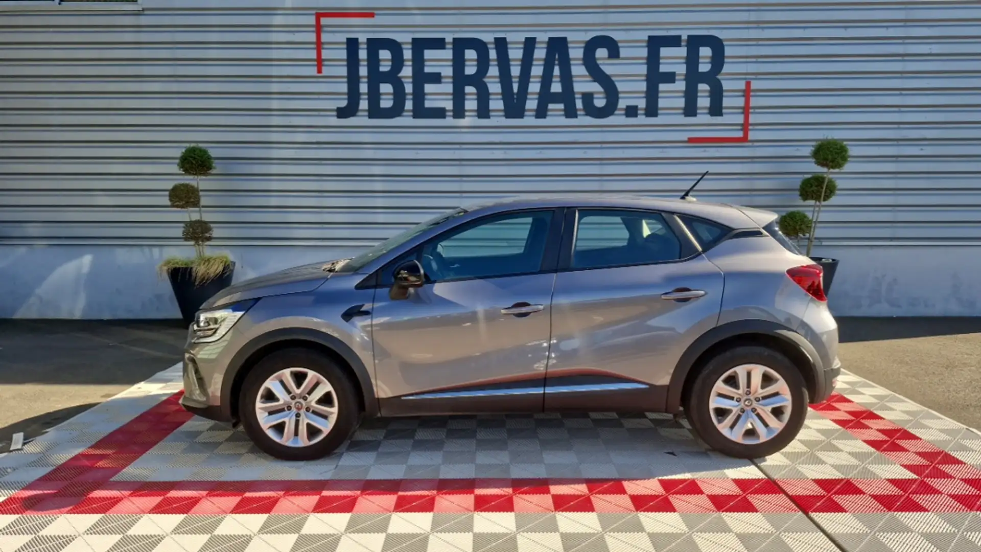 Renault Captur BLUE DCI 115 BUSINESS - 1