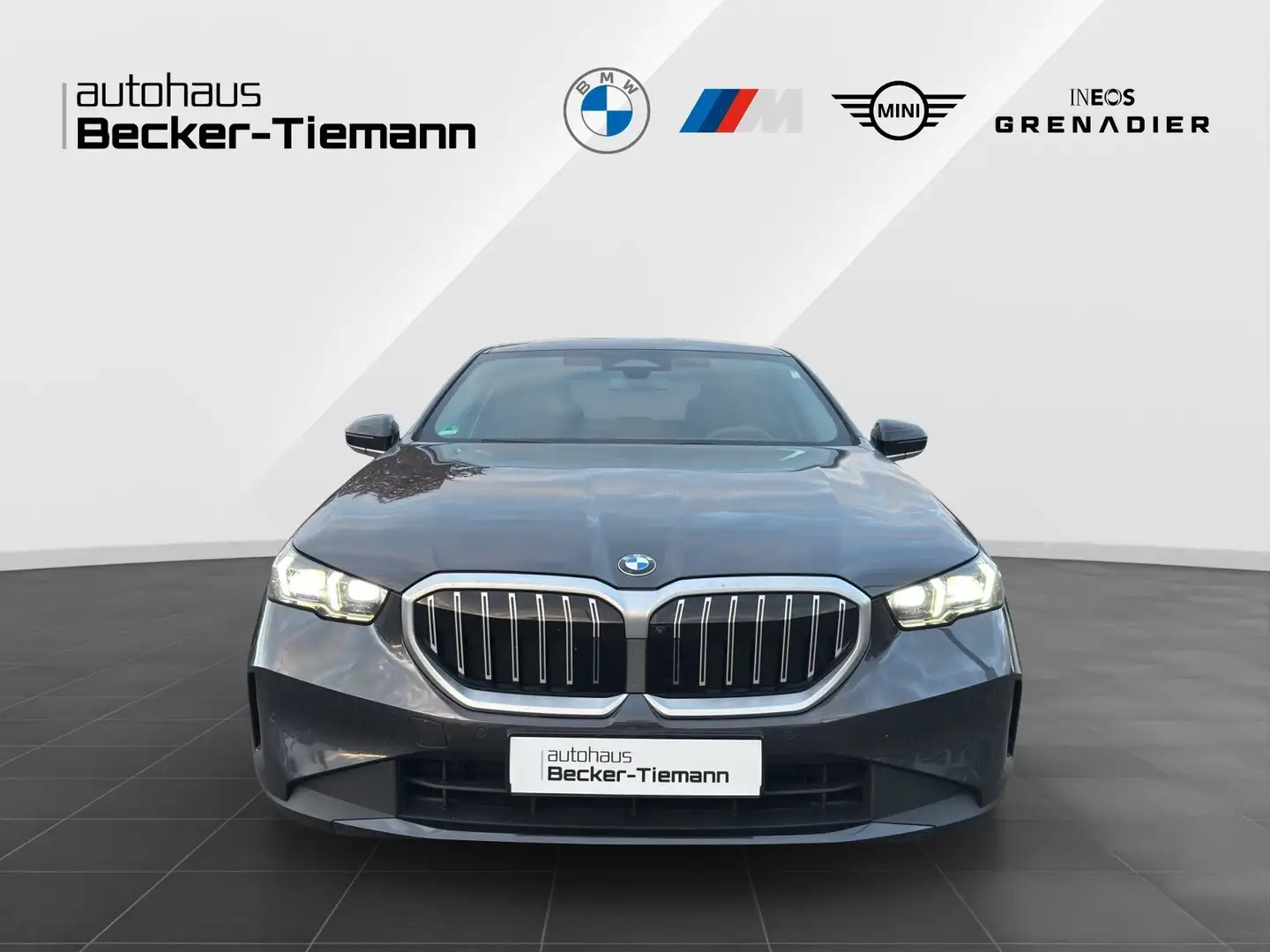 BMW 520 i Limousine | 360°Kam | HarmanK | Memory | 4-Zonen Gris - 2