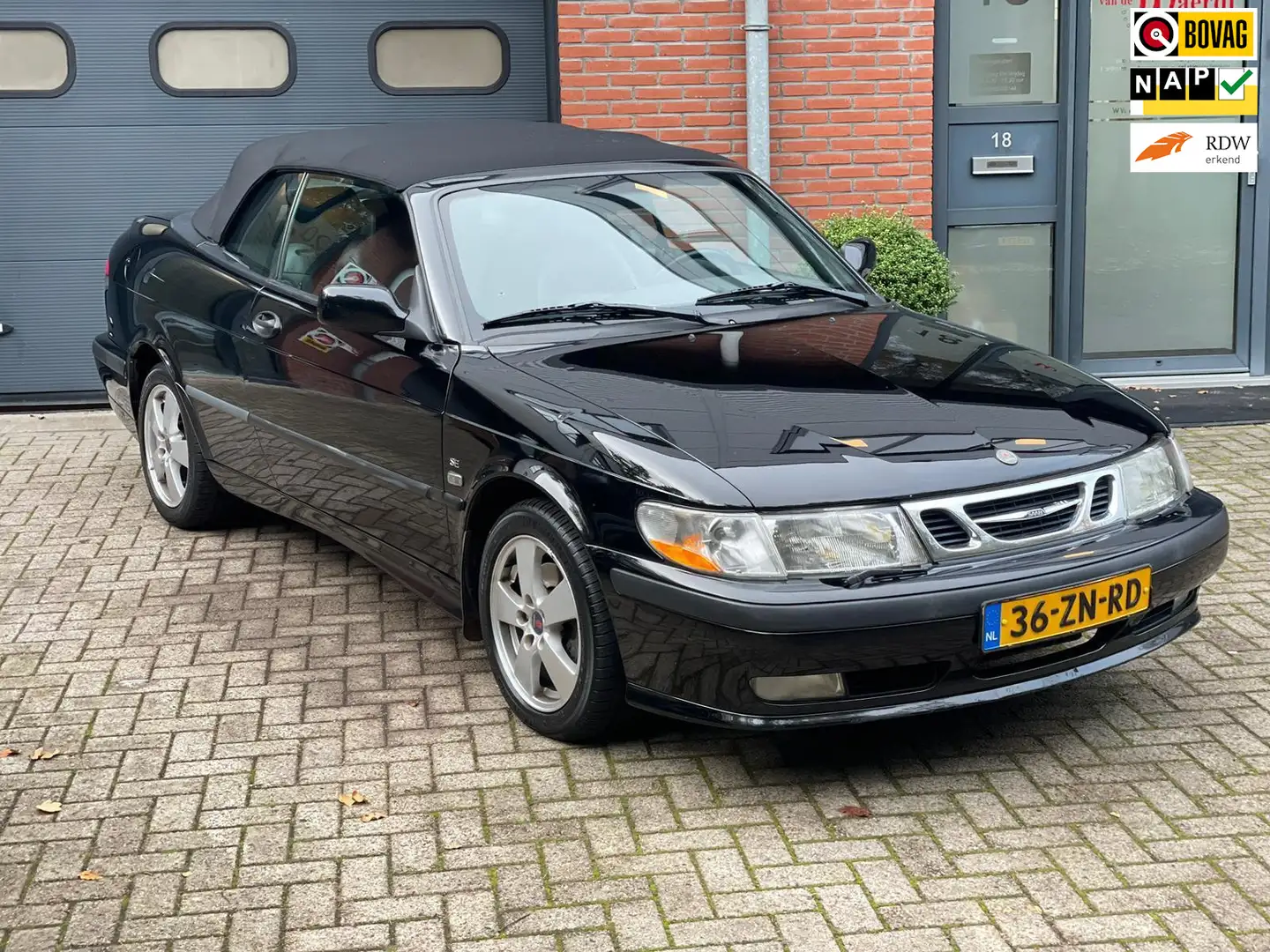 Saab 9-3 Cabrio 2.0 Turbo Aero/Automaat/Cabrio/Elek.pakket. Zwart - 1