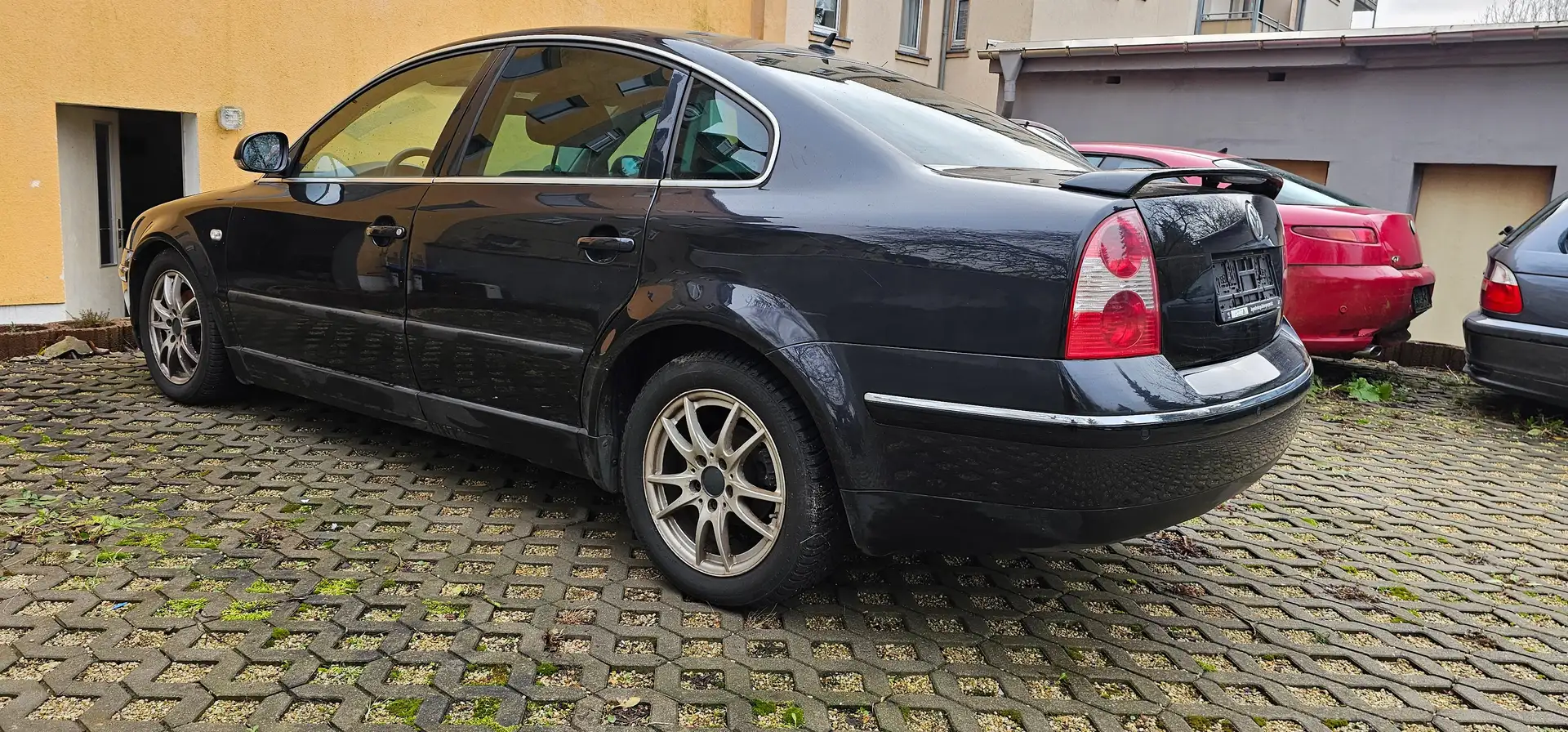Volkswagen Passat Family*Klima*Euro4*Navigation*Leder*Bremse Defekt* Negru - 2