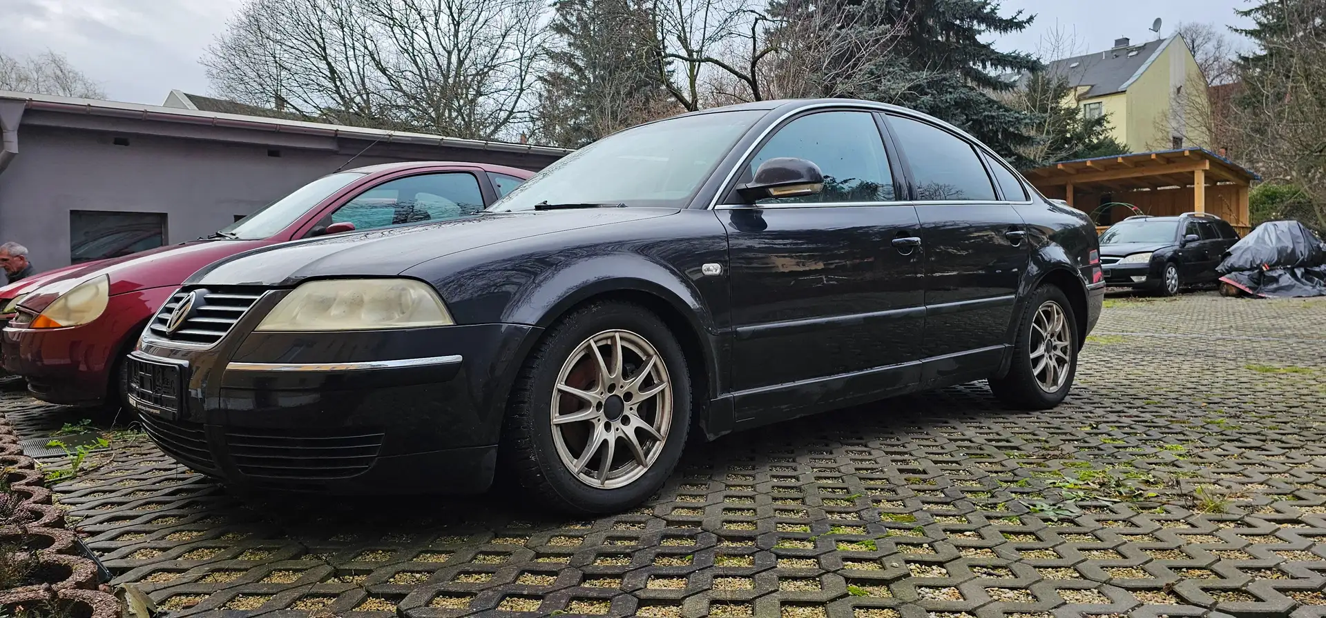 Volkswagen Passat Family*Klima*Euro4*Navigation*Leder*Bremse Defekt* Negru - 1