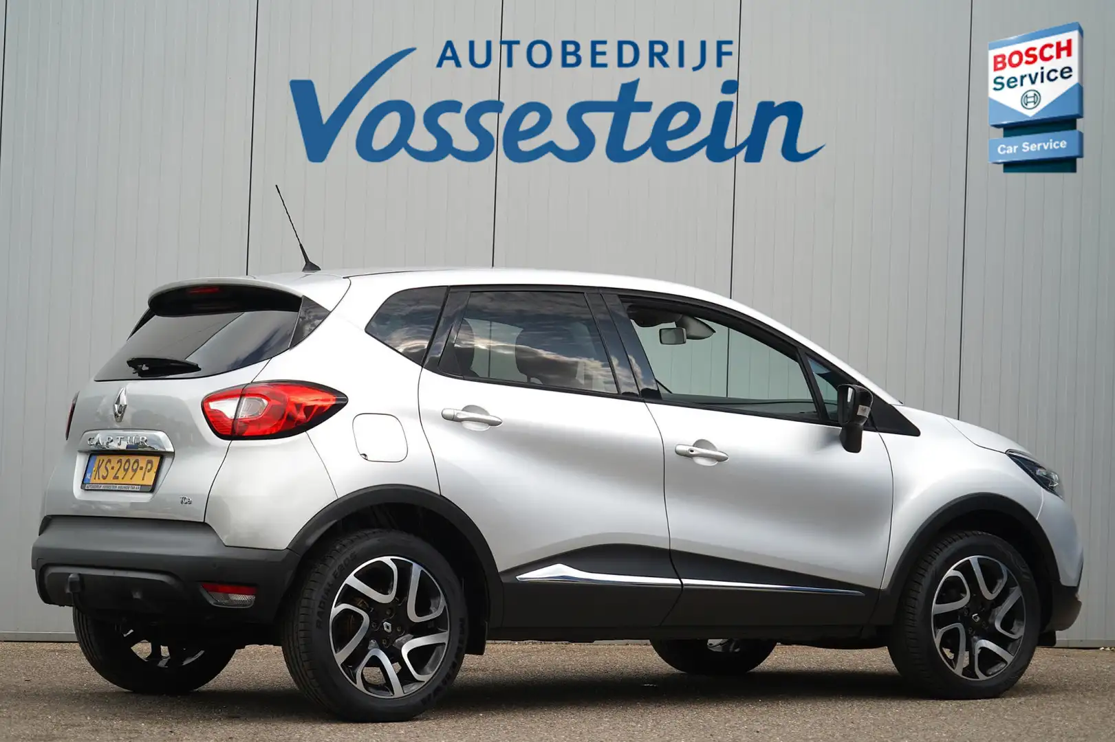Renault Captur 0.9 TCe Dynamique / Trekhaak / Camera / Climate Co Grijs - 2