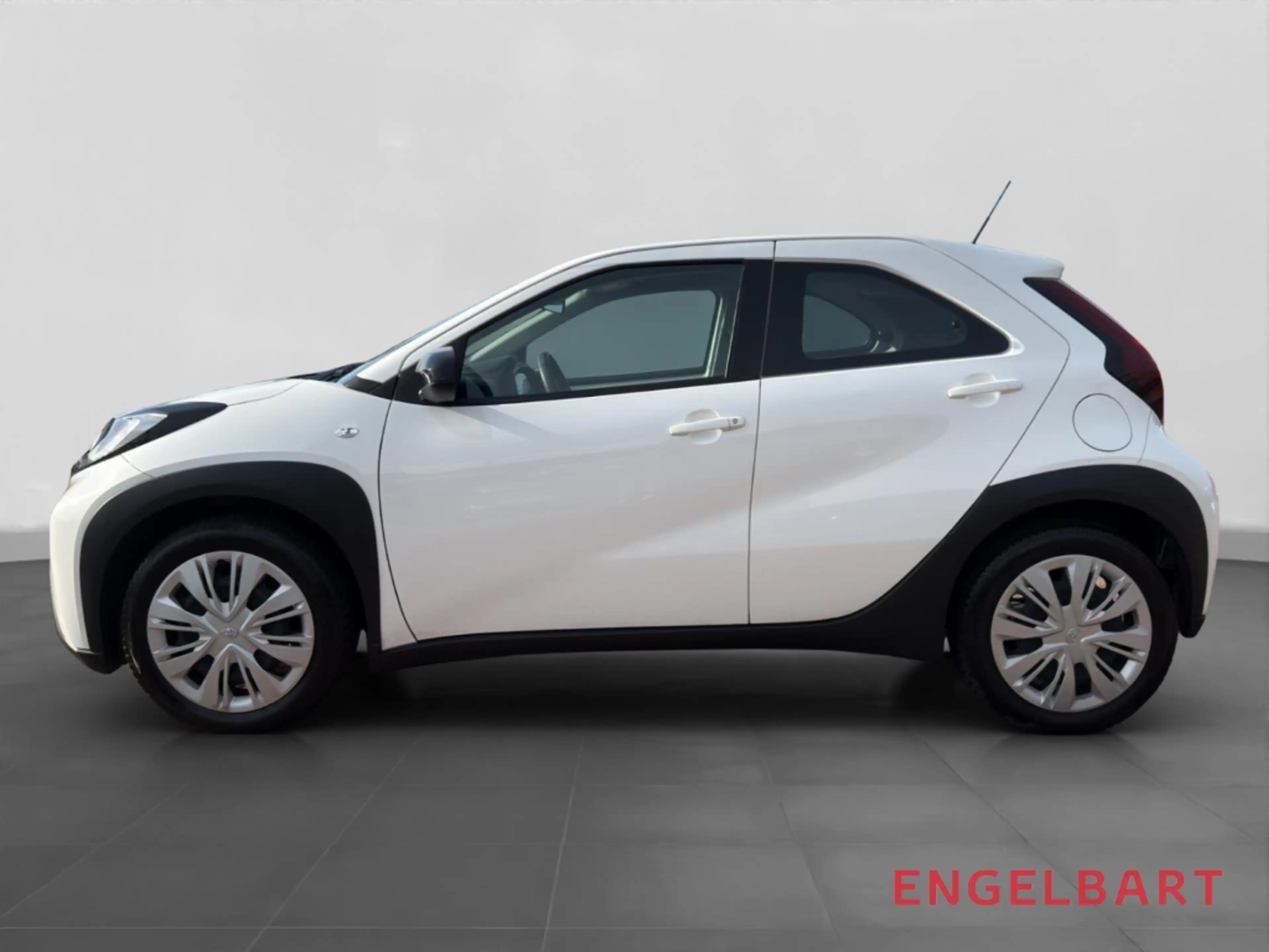 Toyota Aygo X Play Klima CarPlay DAB Spurhalteass. — photo 2