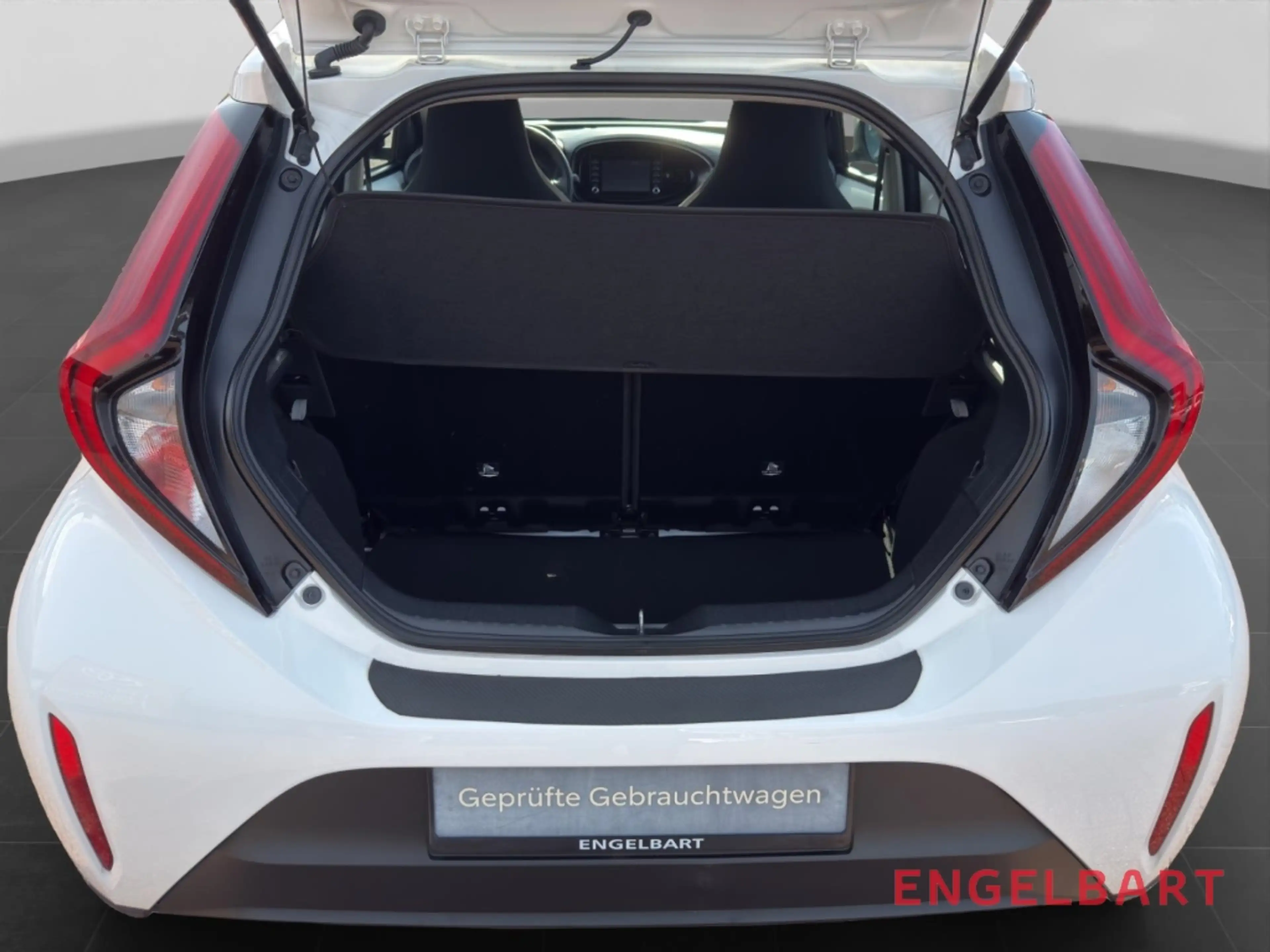 Toyota Aygo X Play Klima CarPlay DAB Spurhalteass. — photo 13