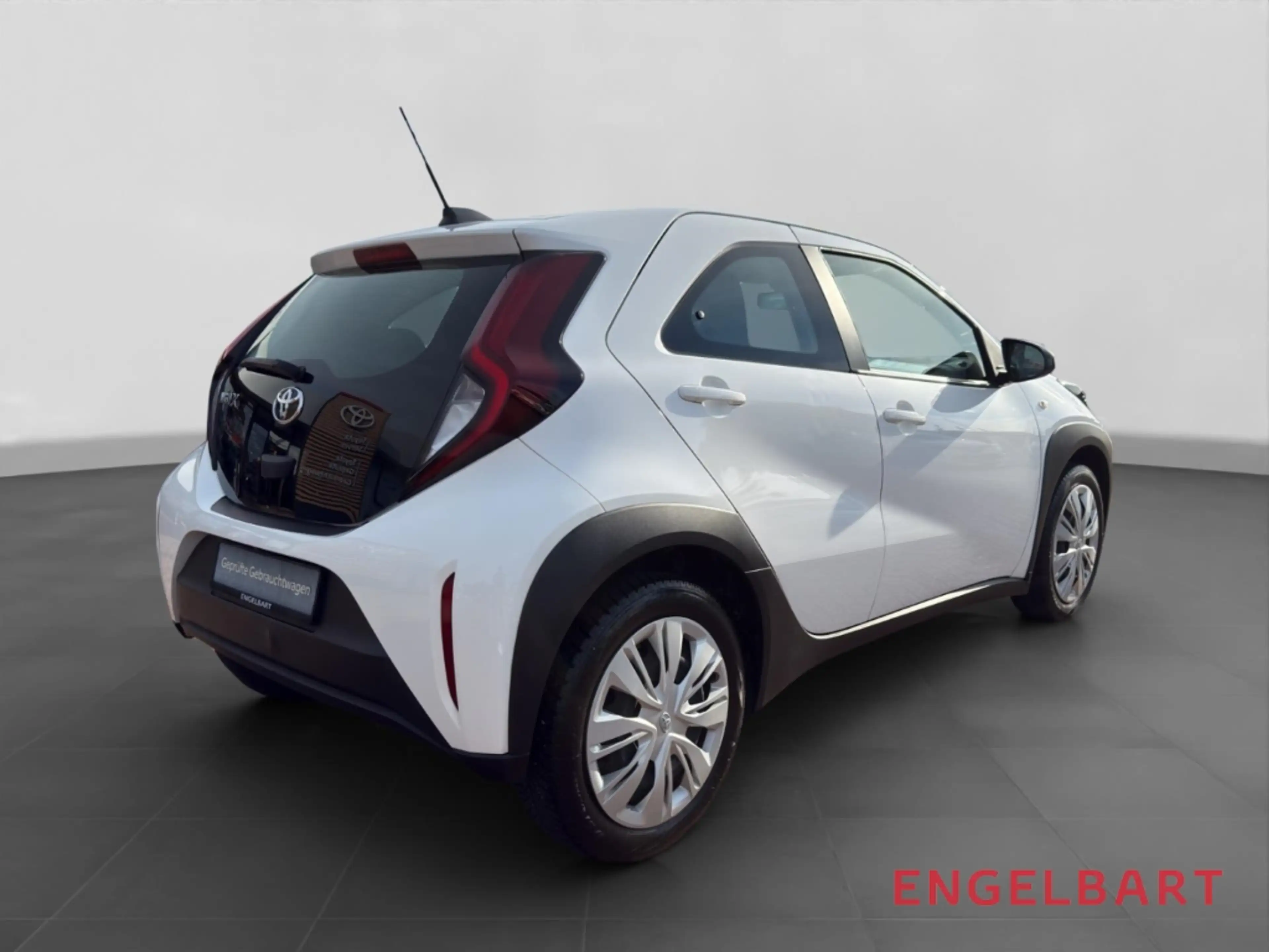 Toyota Aygo X Play Klima CarPlay DAB Spurhalteass. — photo 4