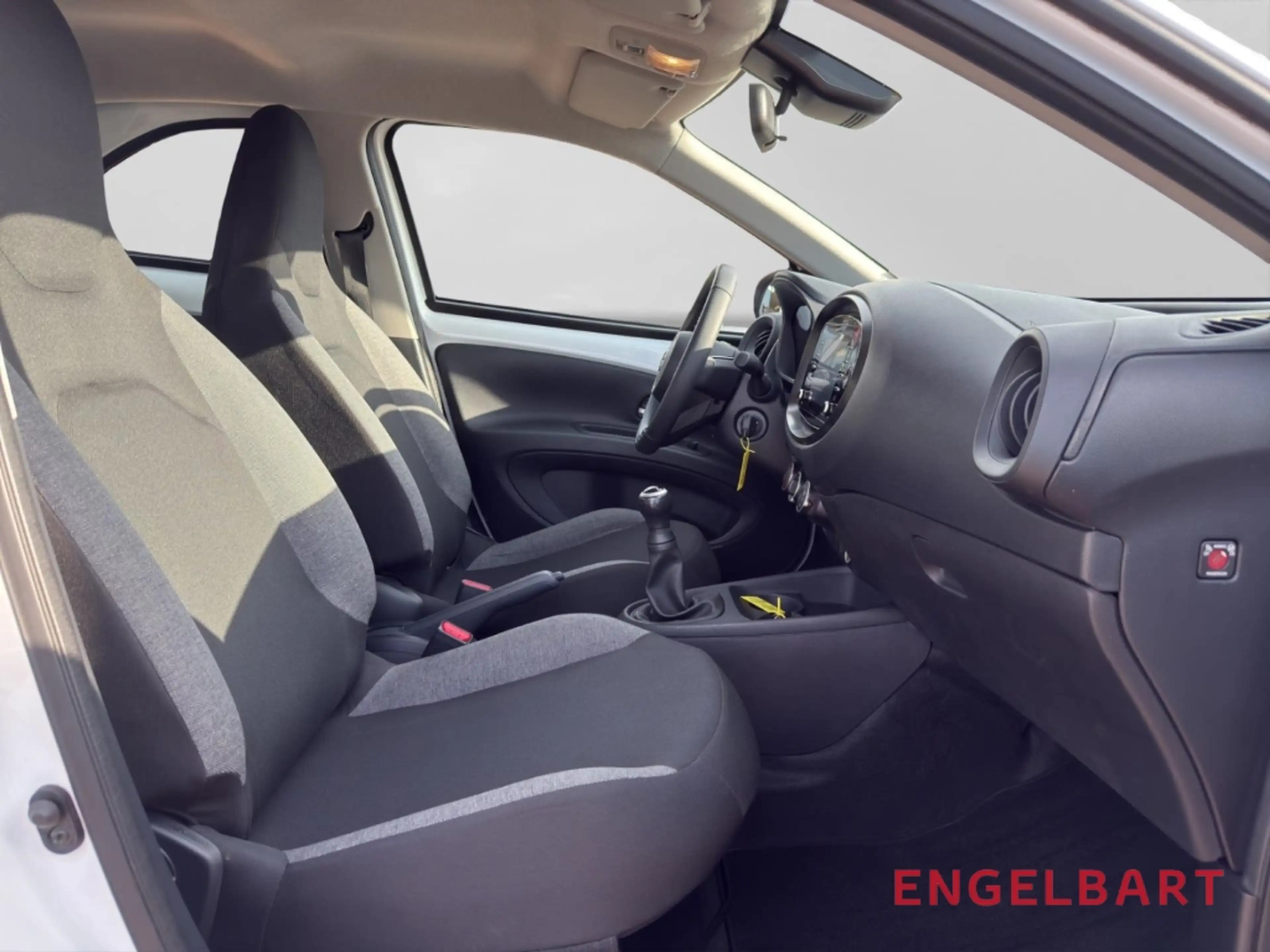 Toyota Aygo X Play Klima CarPlay DAB Spurhalteass. — photo 11