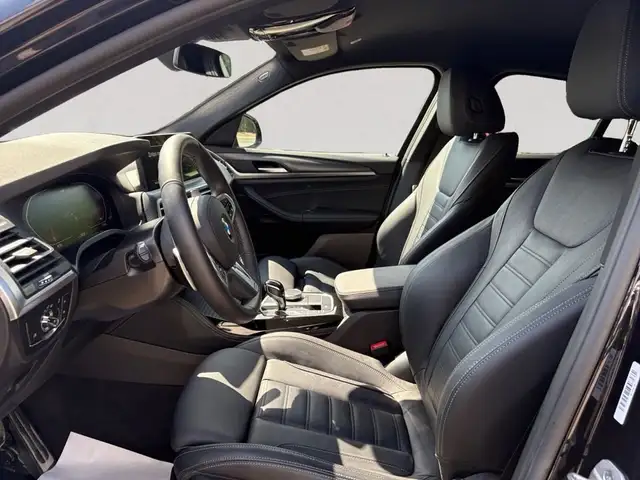 BMW X4 view 8