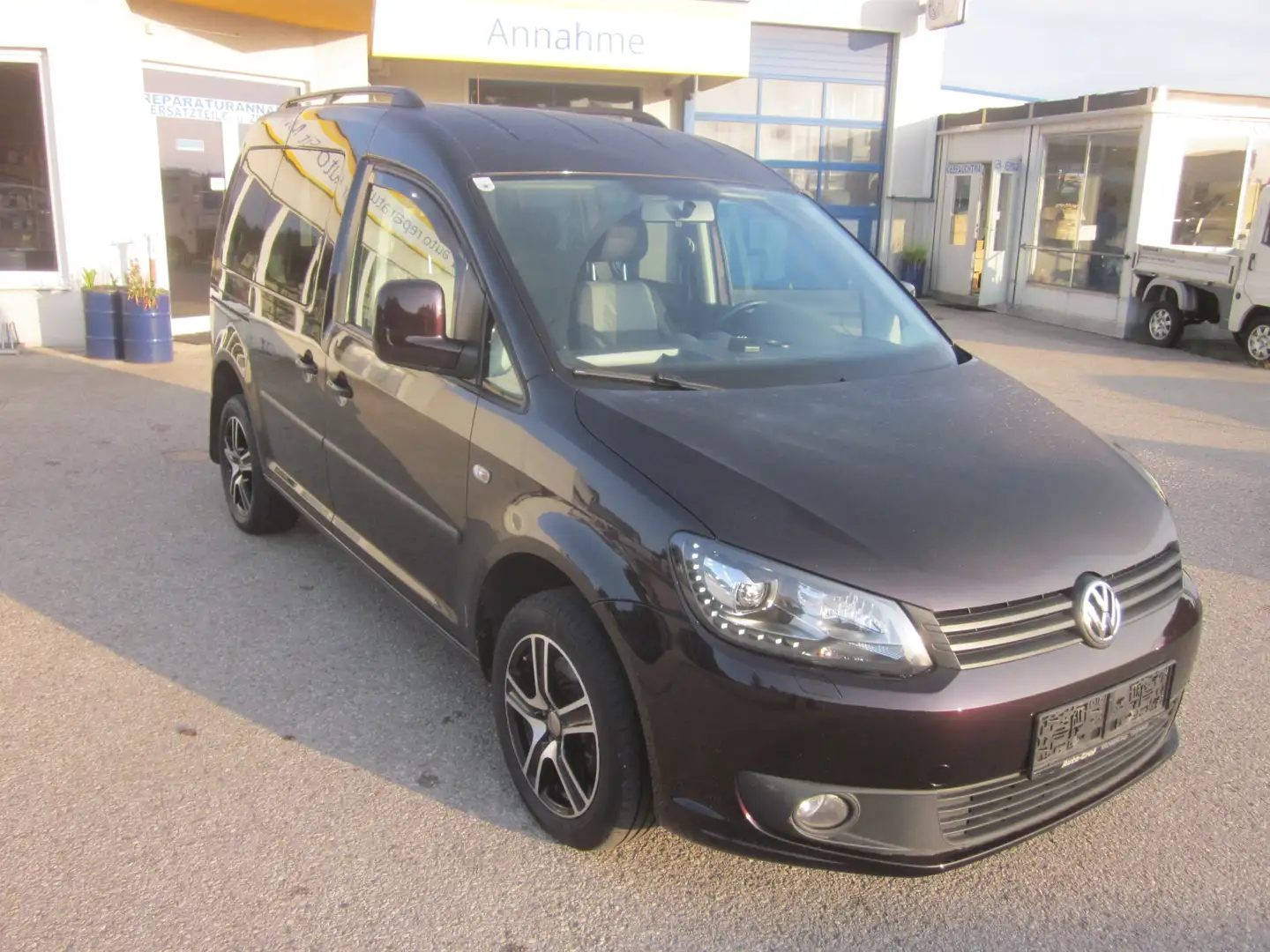 Volkswagen Caddy Kombi Trendline 2,0 TDI DPF 4MOTION DSG Burdeos - 1