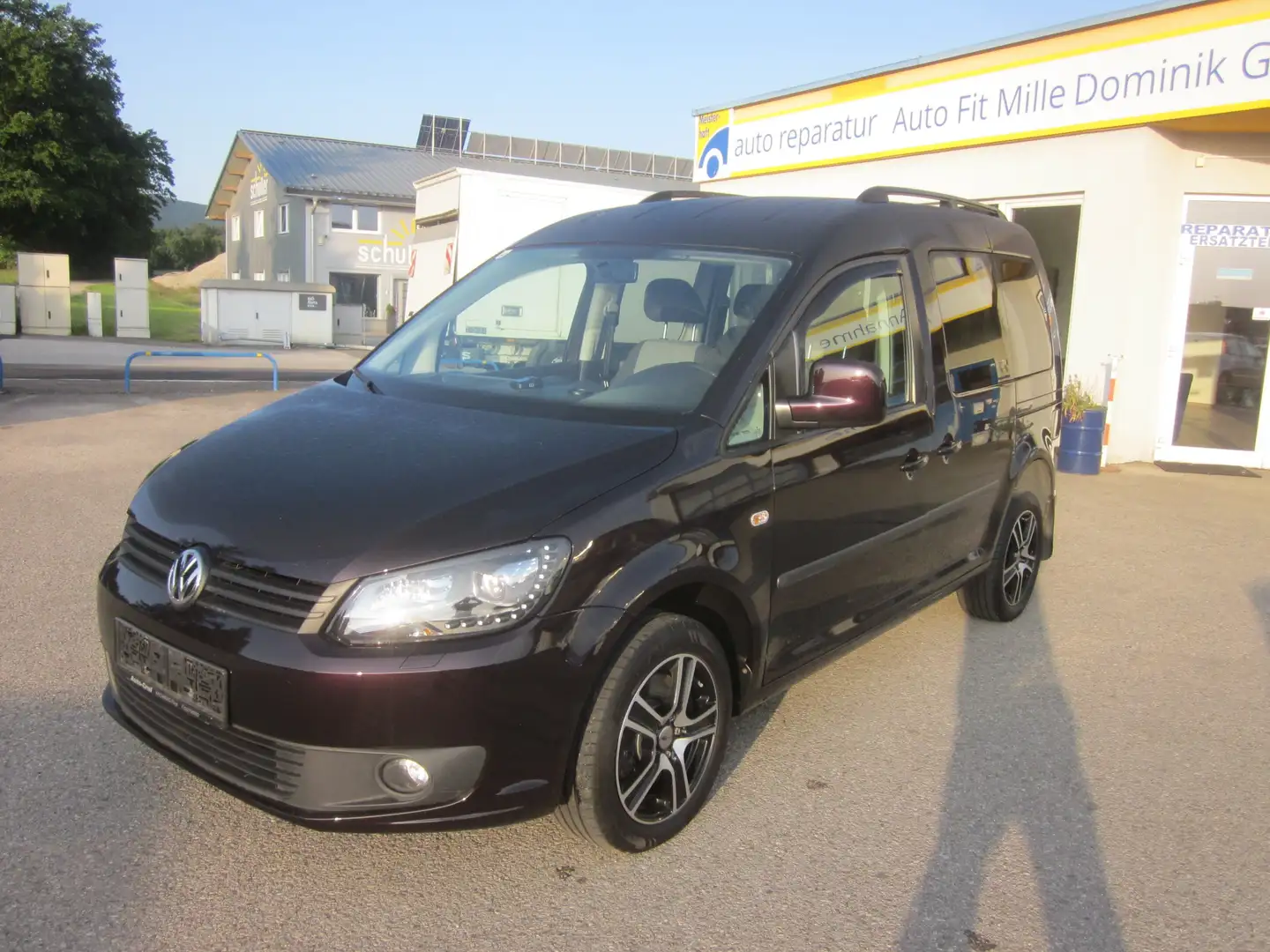 Volkswagen Caddy Kombi Trendline 2,0 TDI DPF 4MOTION DSG Burdeos - 2