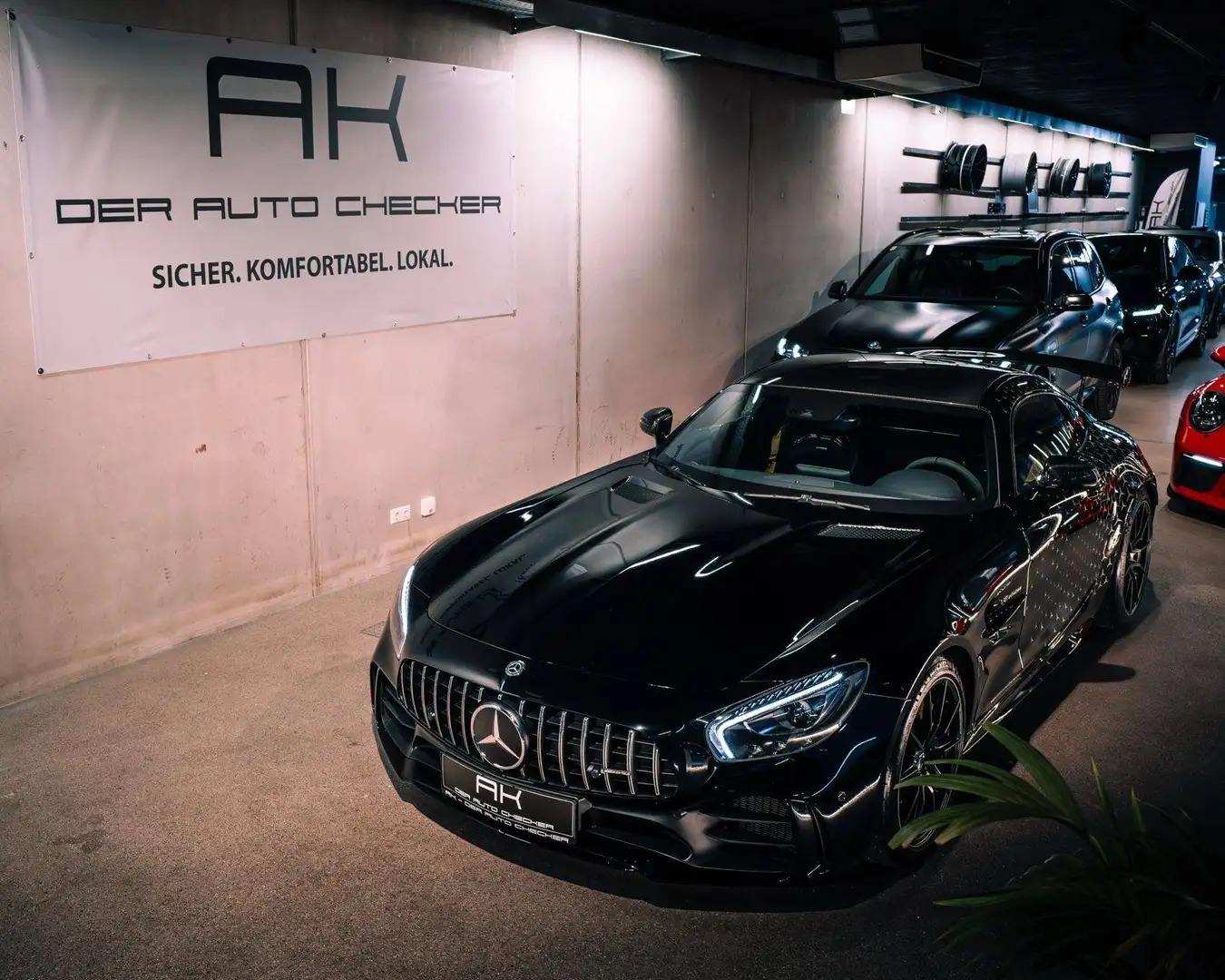 Mercedes-Benz AMG GT R Coupe *Carbon Schwarz - 1