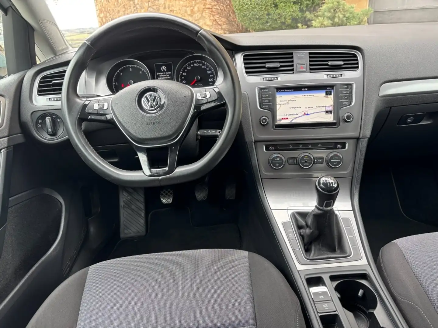 Volkswagen Golf 1.6TDI CR BMT Advance 110 Gris - 2
