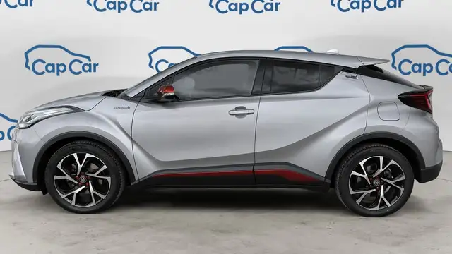 Toyota C-HR view 2
