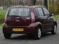 Daihatsu Sirion 2 1.0-12V Premium 2DE EIGENAAR NAP/AIRCO/APK Rood - thumbnail 3