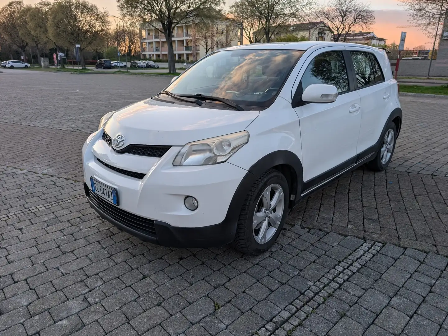 Toyota Urban Cruiser 1.33 4x2 Town - 1