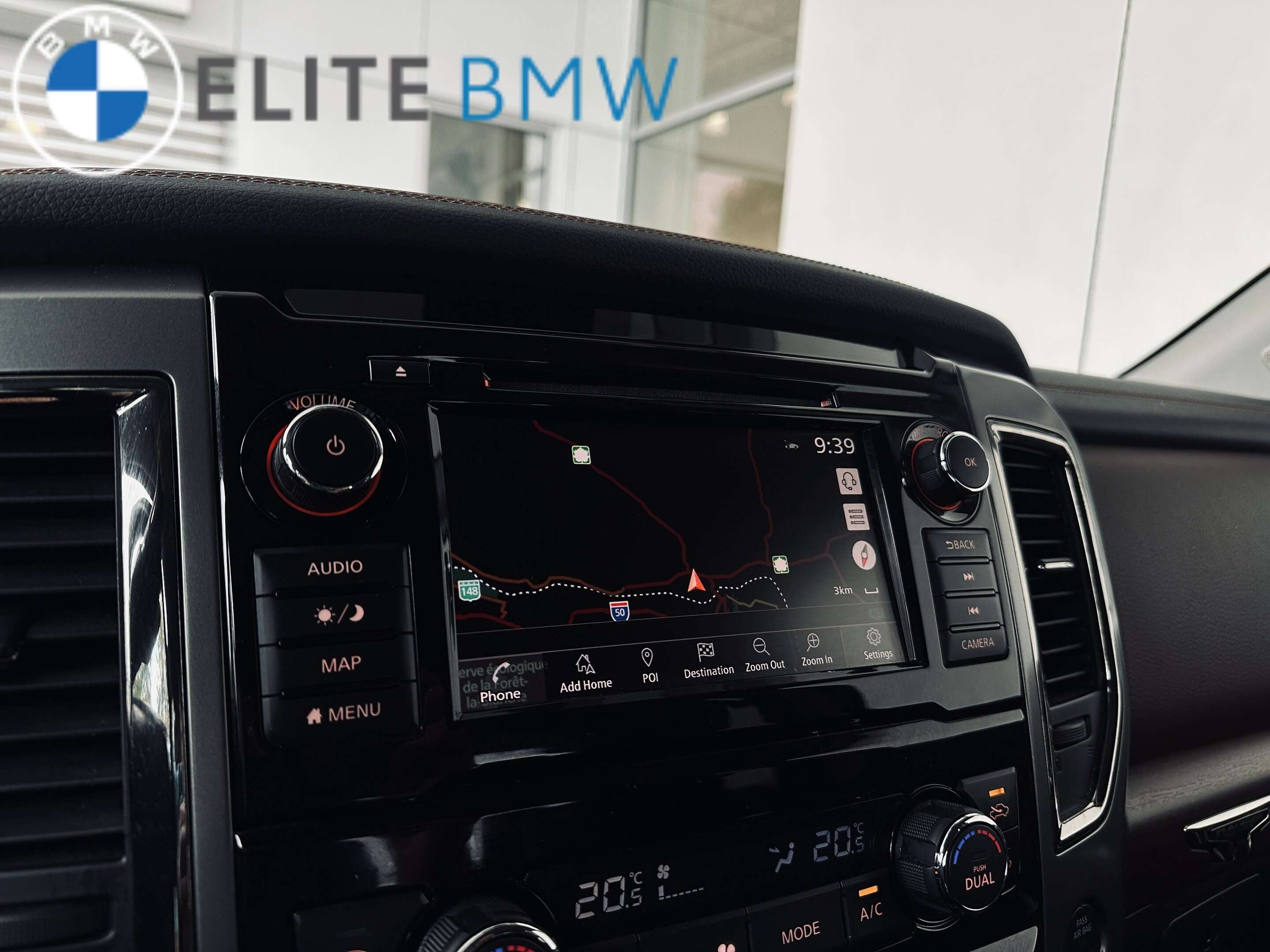 2019 Nissan Titan 4x4 Crew Cab Platinum — снимка 1