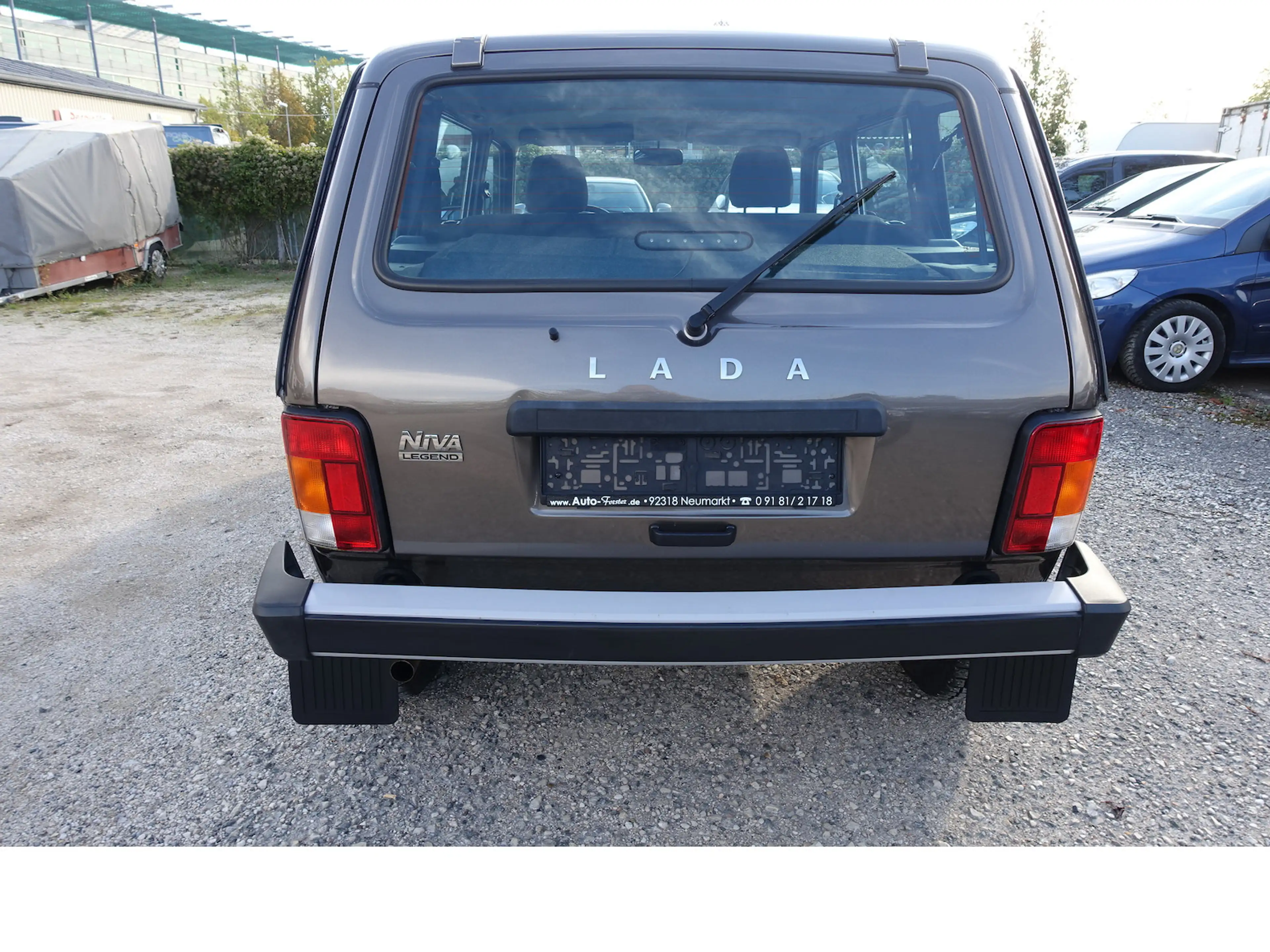 Lada Niva Legend 4x4 1,7 Klima Sitzheizung 5-Sitzer — photo 5