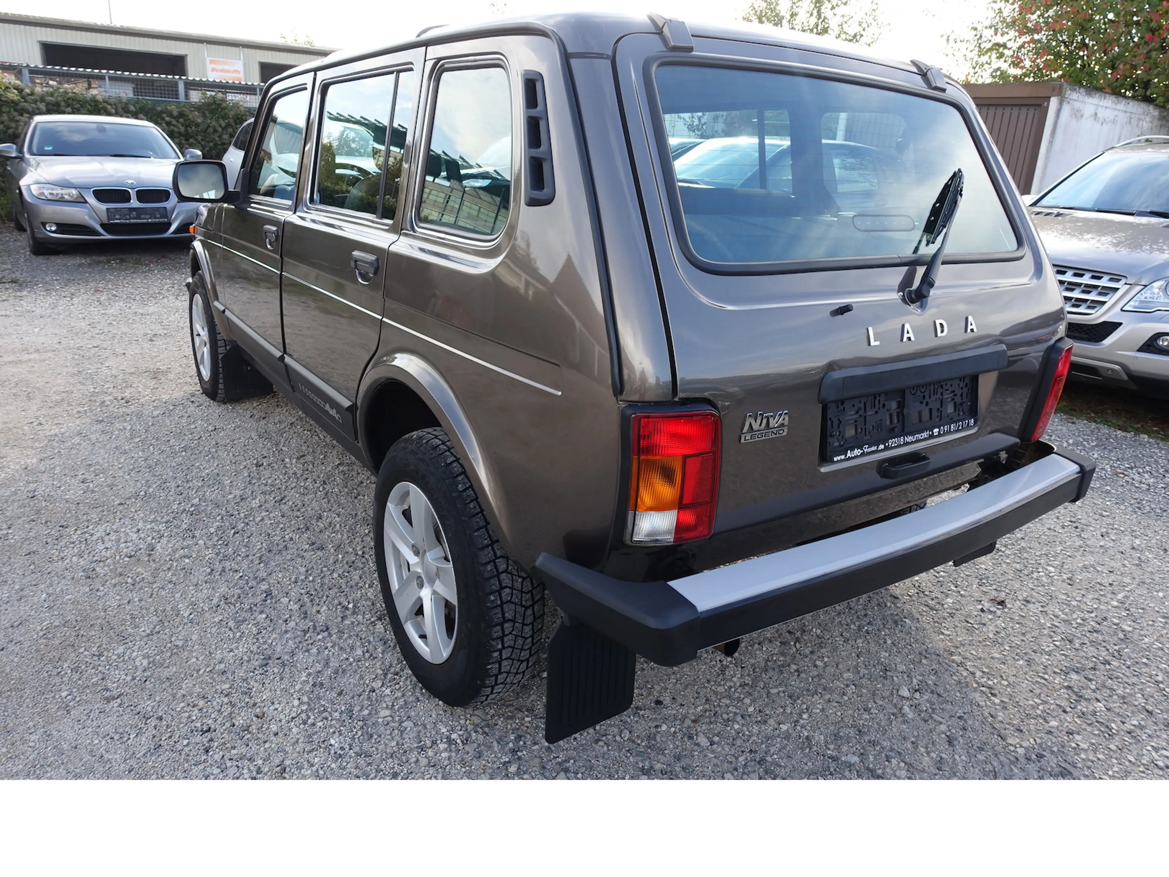 Lada Niva Legend 4x4 1,7 Klima Sitzheizung 5-Sitzer — photo 6