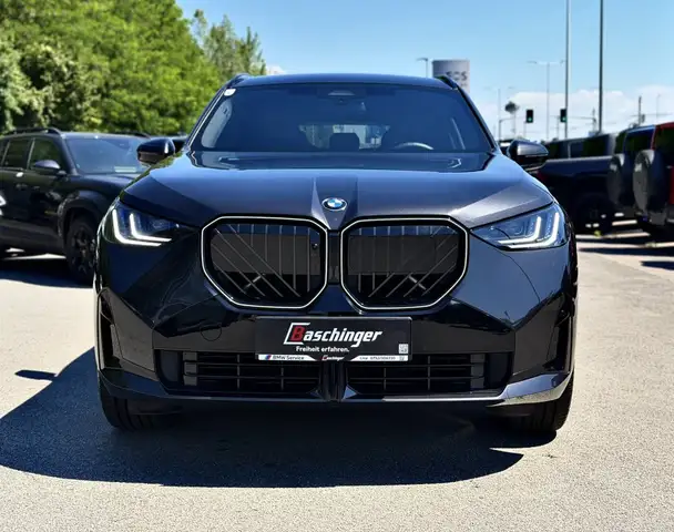 BMW X3 view 2