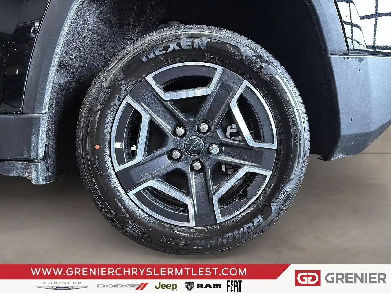 Jeep Cherokee снимка Jeep Cherokee
