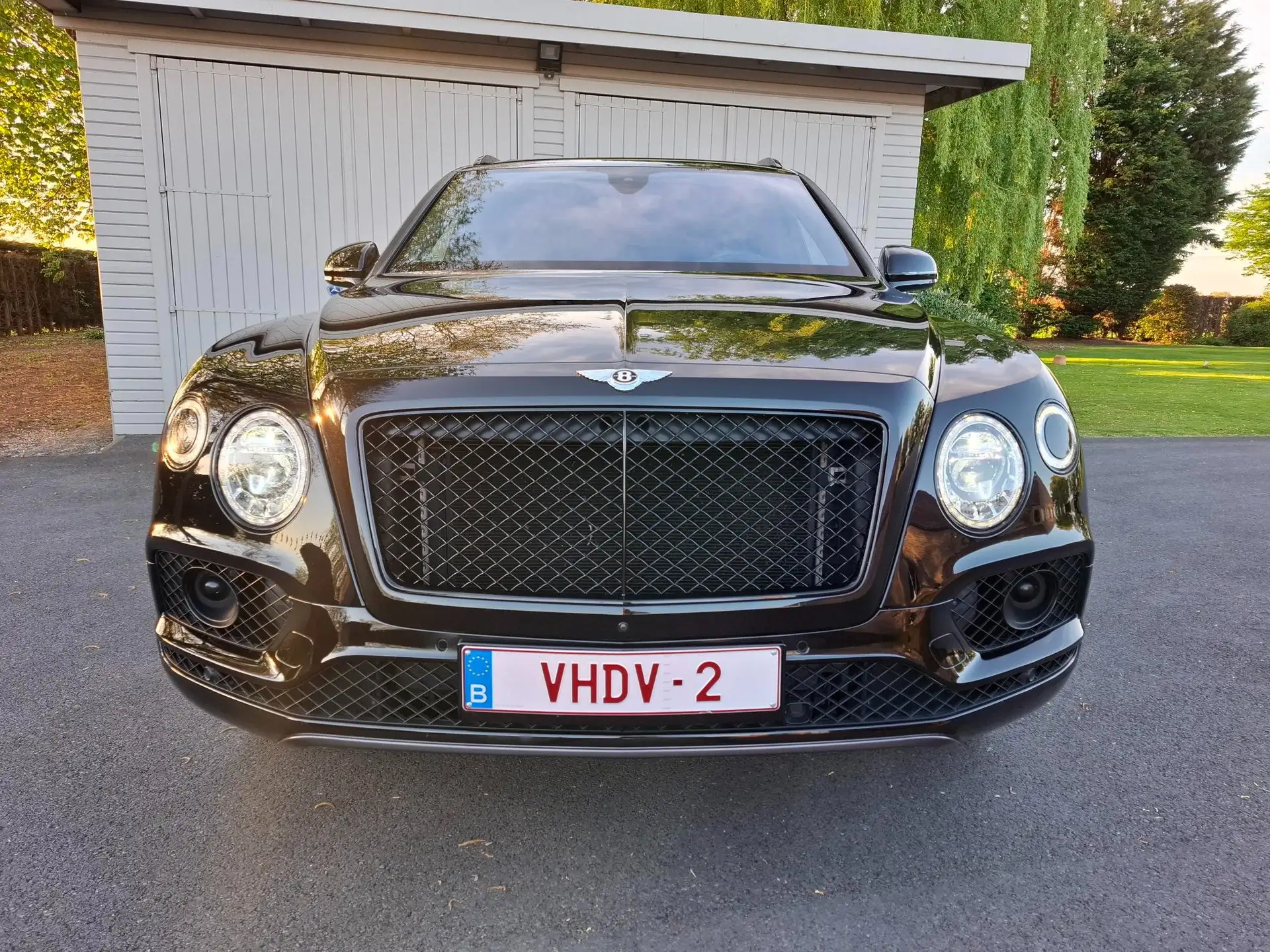 벤틀리 Bentley Bentayga 2019 검정 사진 2