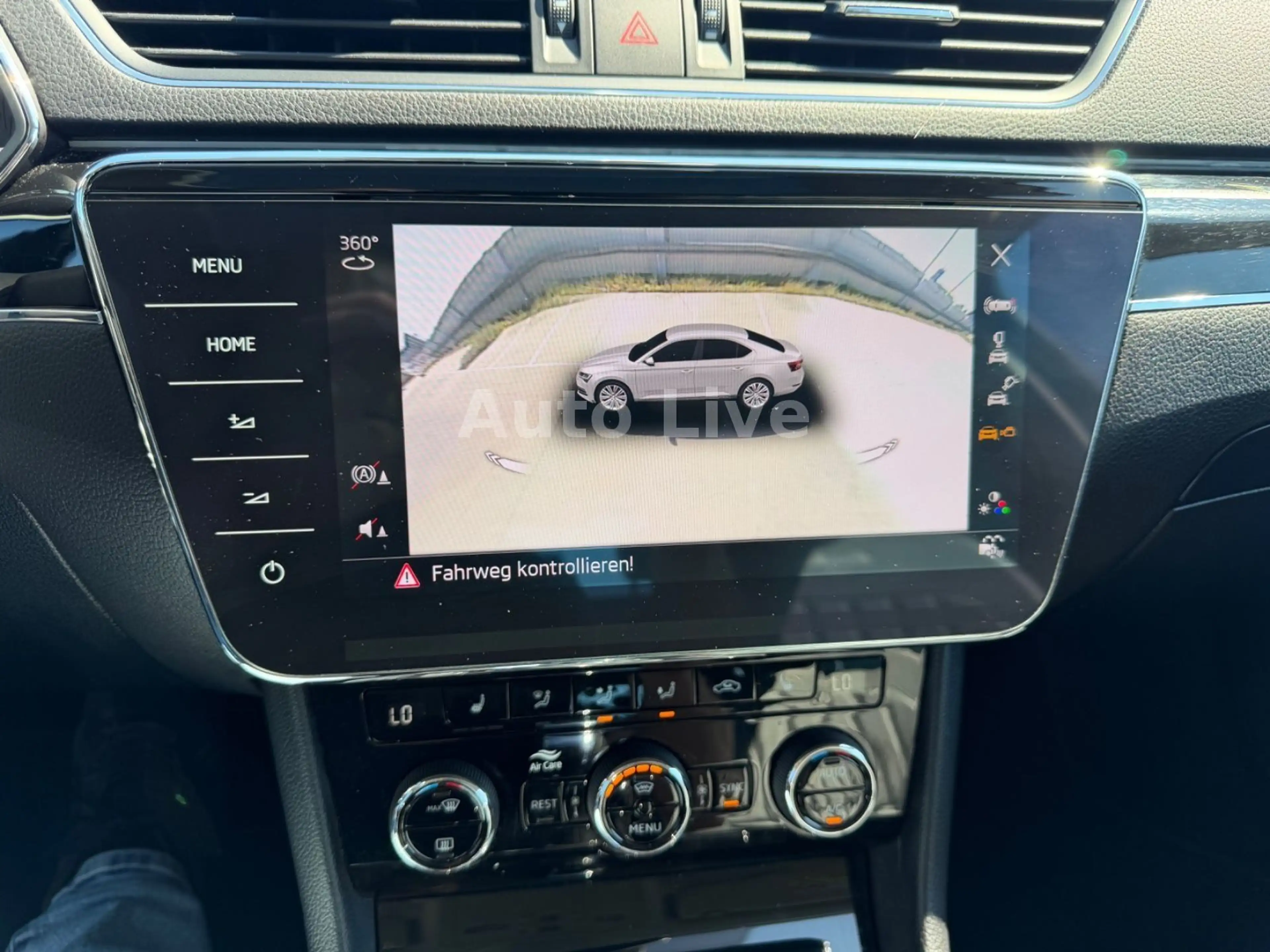 Skoda Superb 2.0 TDI DSG*L&K*VIR*PANO*MATRIX*AHK*360! — photo 15