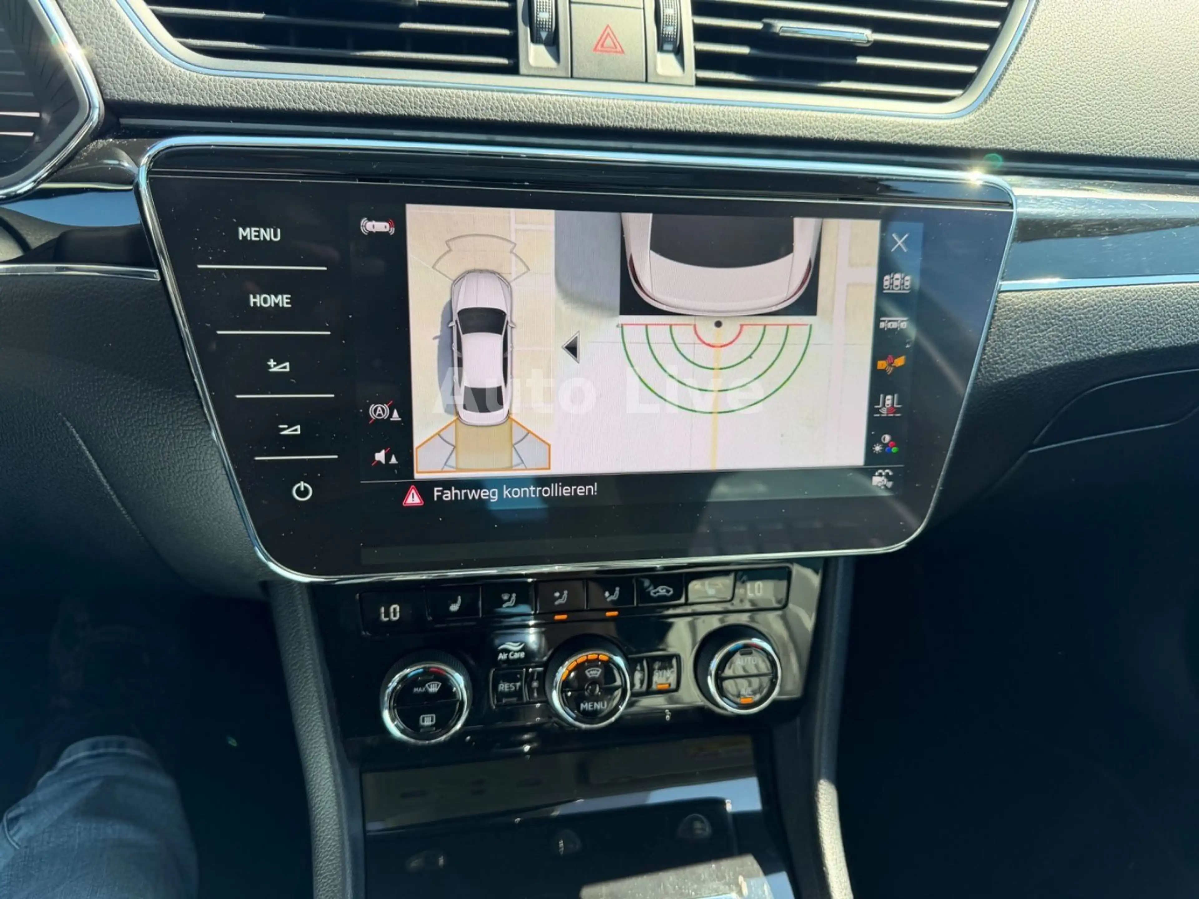 Skoda Superb 2.0 TDI DSG*L&K*VIR*PANO*MATRIX*AHK*360! — photo 11