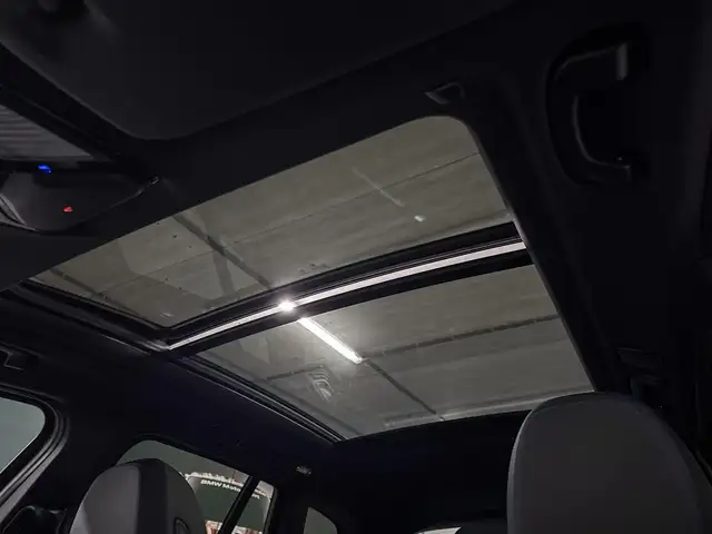 BMW X3 view 10