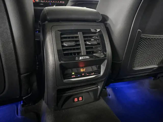 BMW X3 view 9