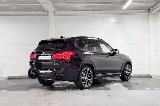 BMW X3 view 6