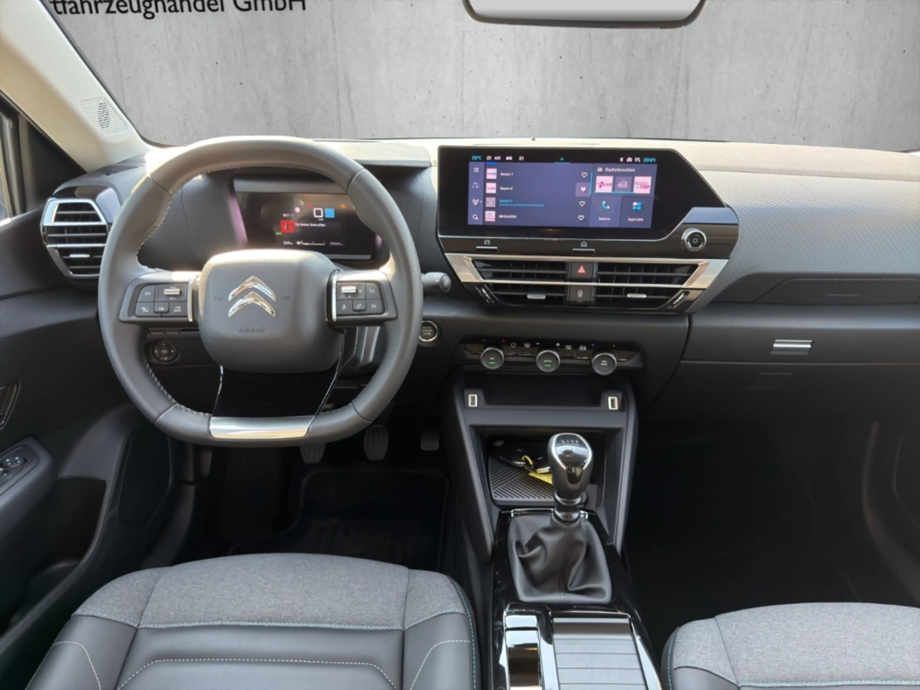 Citroen C4 Max PT130 S&S Shine LED CarPlay Kamera HeadUp — photo 12