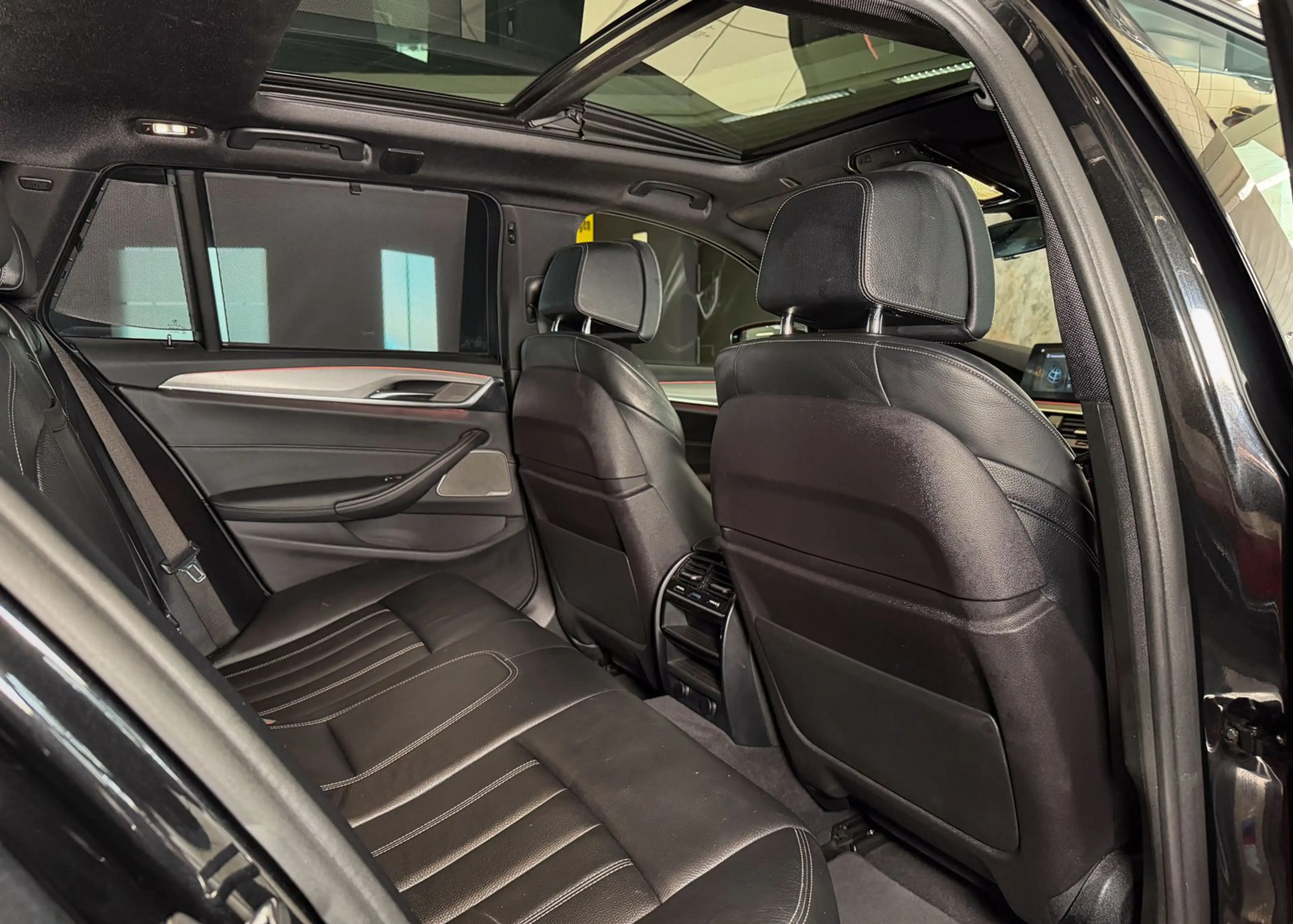 BMW 540 xd M-PAKET MWST ACC HUD HarmKardon Keyless — photo 31