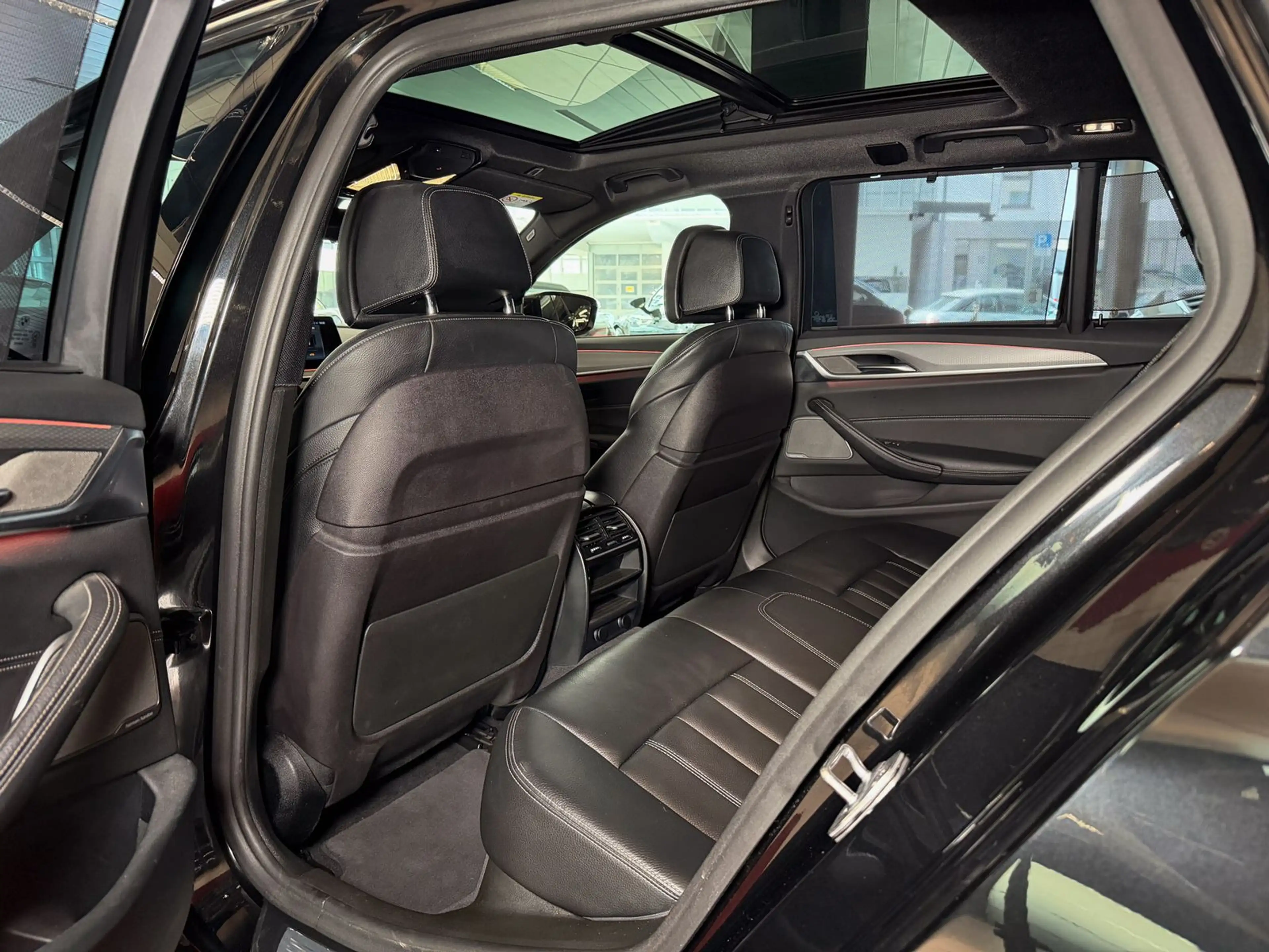 BMW 540 xd M-PAKET MWST ACC HUD HarmKardon Keyless — photo 30