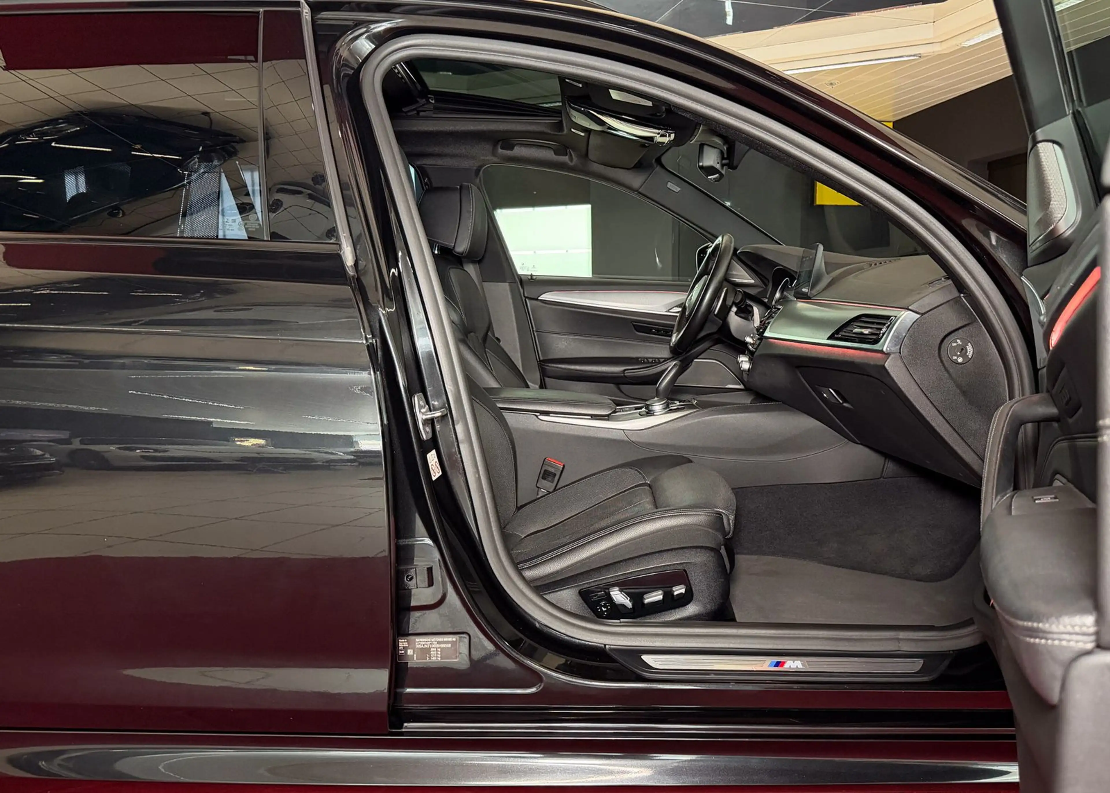 BMW 540 xd M-PAKET MWST ACC HUD HarmKardon Keyless — photo 25
