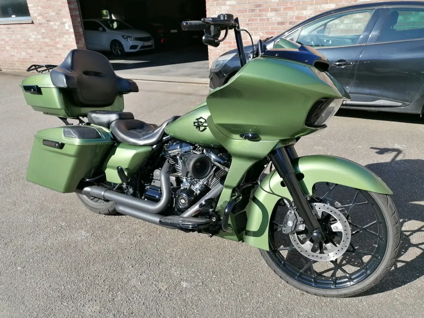 Harley-Davidson Road Glide Zelená - 1