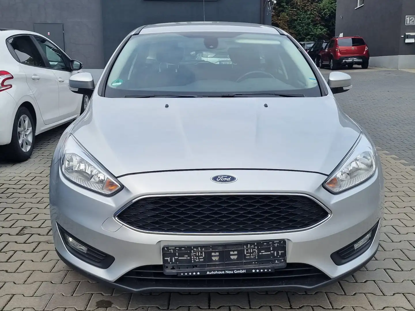 Ford Focus Focus Turnier Business/PDC/SHZ/Eu6/2.Ha/ZV Argento - 2