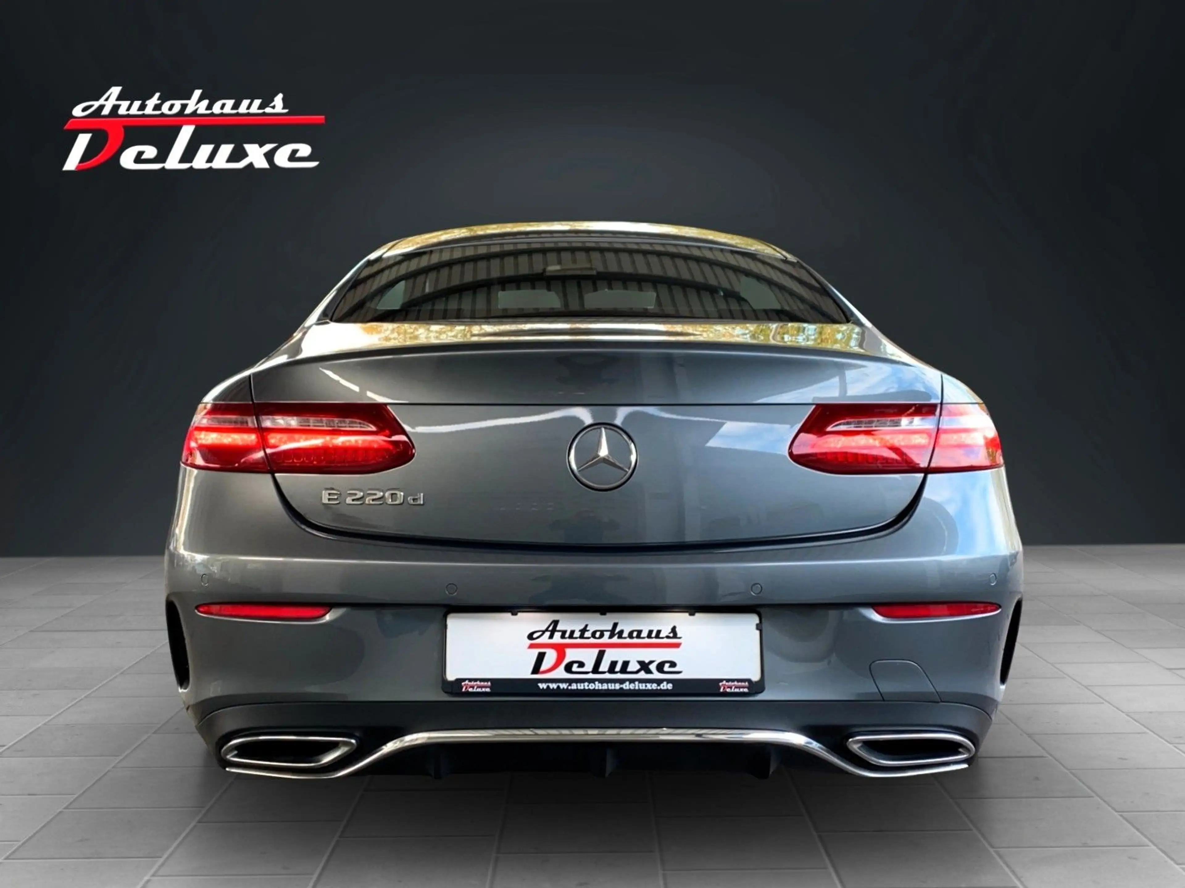 Mercedes-Benz E 220 d COUPE AMG-LINE NAVI-KAMERA-PANORAMA-LED — photo 6