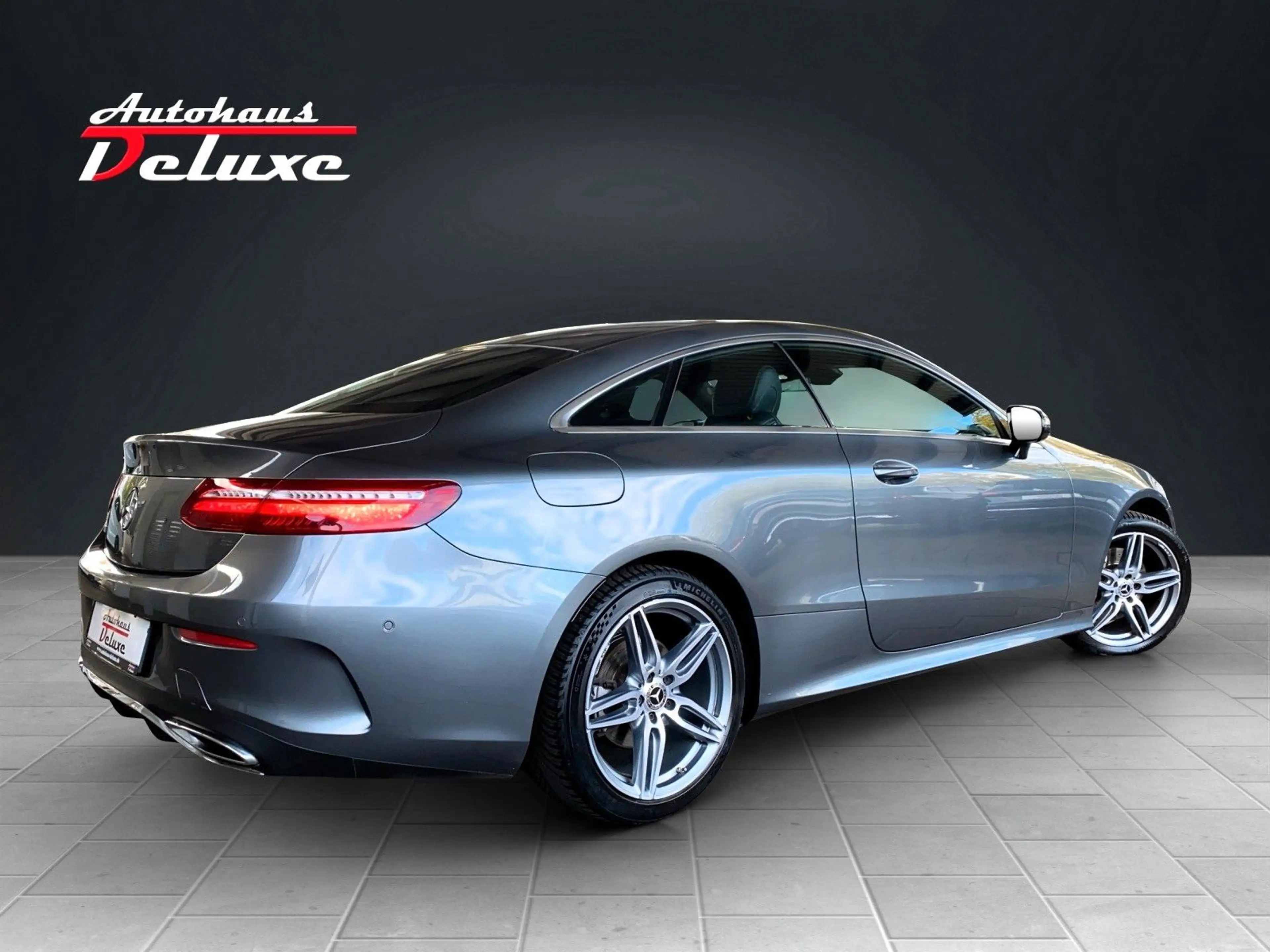 Mercedes-Benz E 220 d COUPE AMG-LINE NAVI-KAMERA-PANORAMA-LED — photo 7