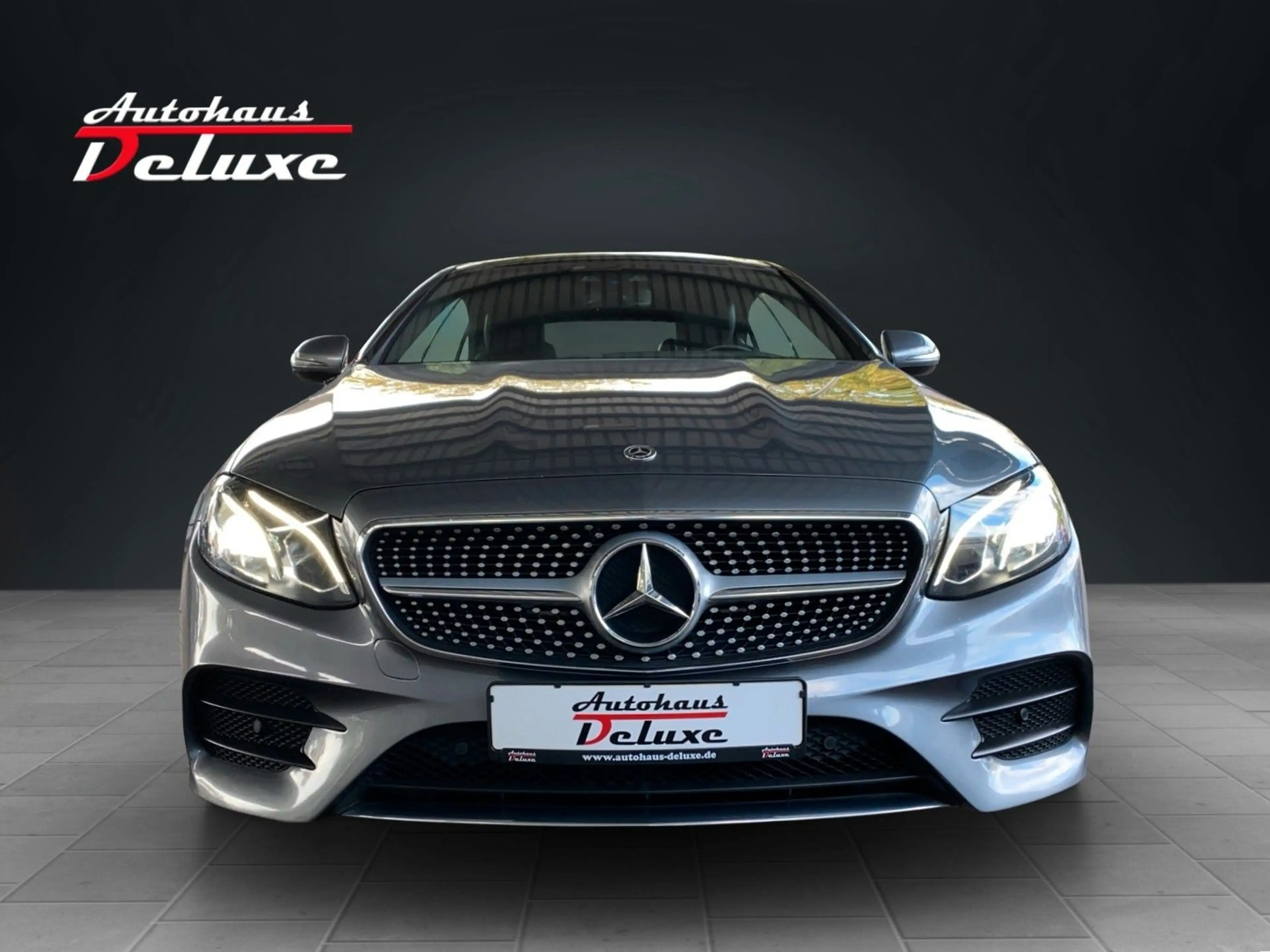 Mercedes-Benz E 220 d COUPE AMG-LINE NAVI-KAMERA-PANORAMA-LED — photo 2