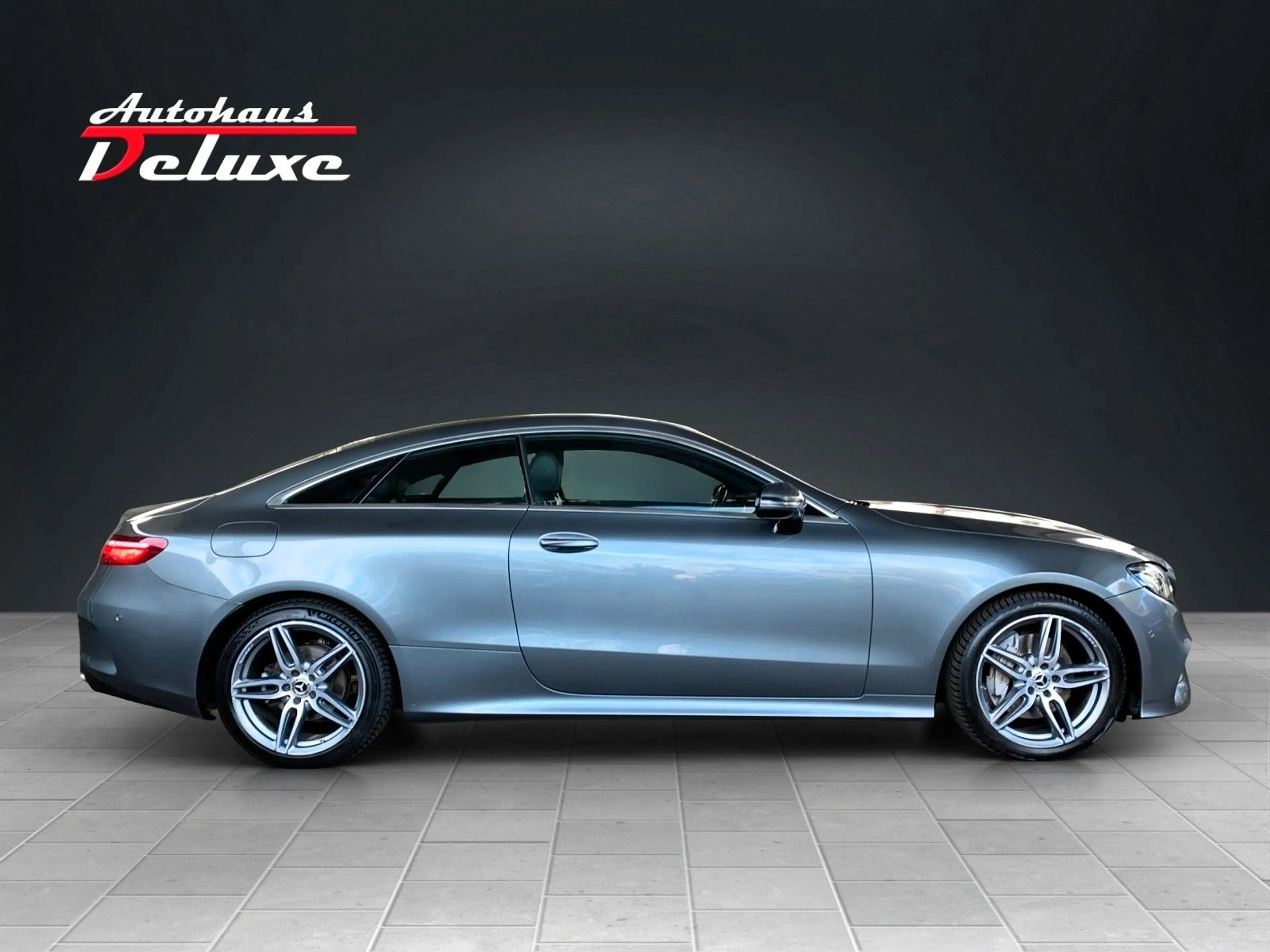 Mercedes-Benz E 220 d COUPE AMG-LINE NAVI-KAMERA-PANORAMA-LED — photo 8