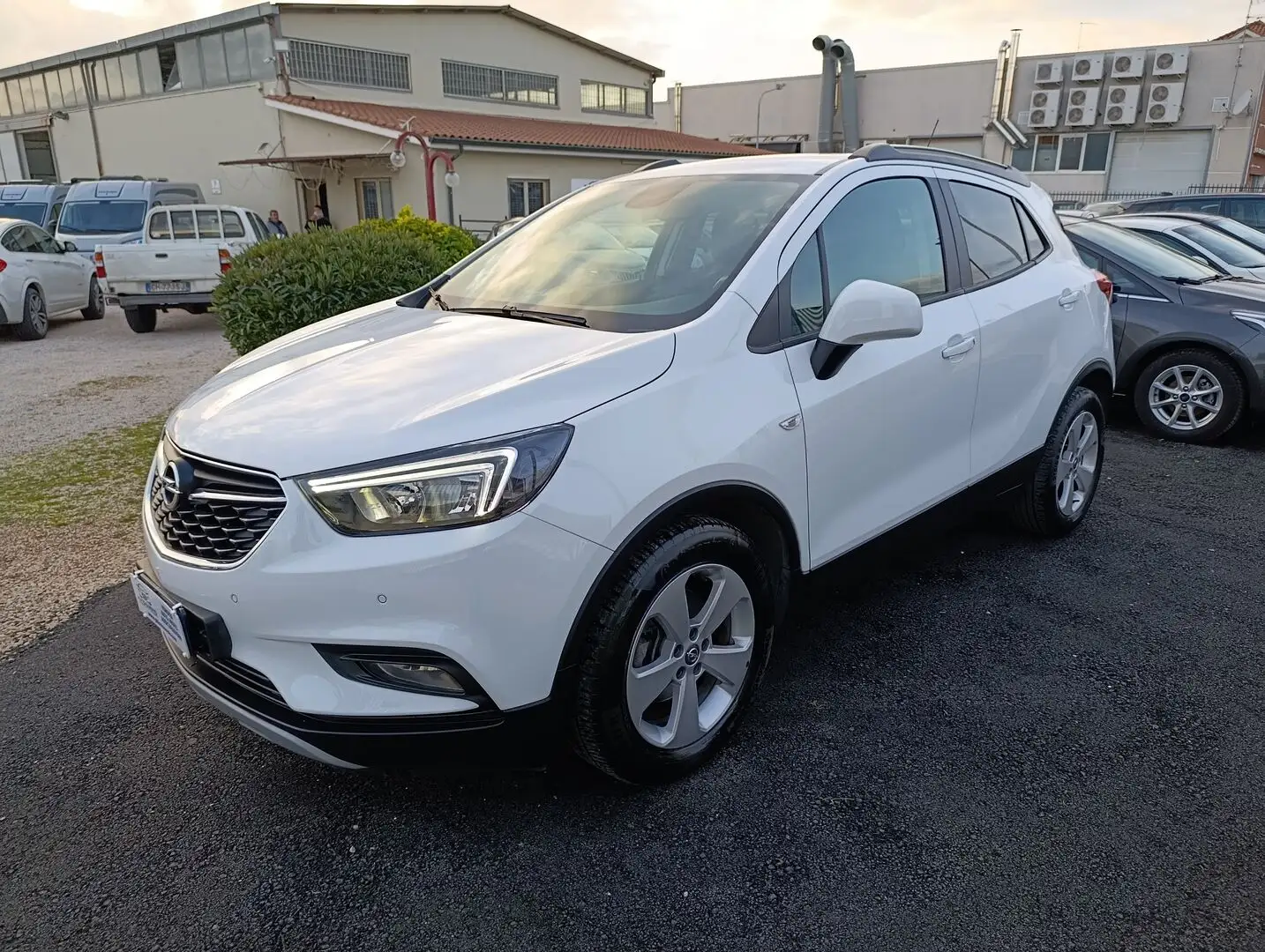 Opel Mokka X 1.4 t Advance s&s 4x2 120cv GPL Blanc - 1