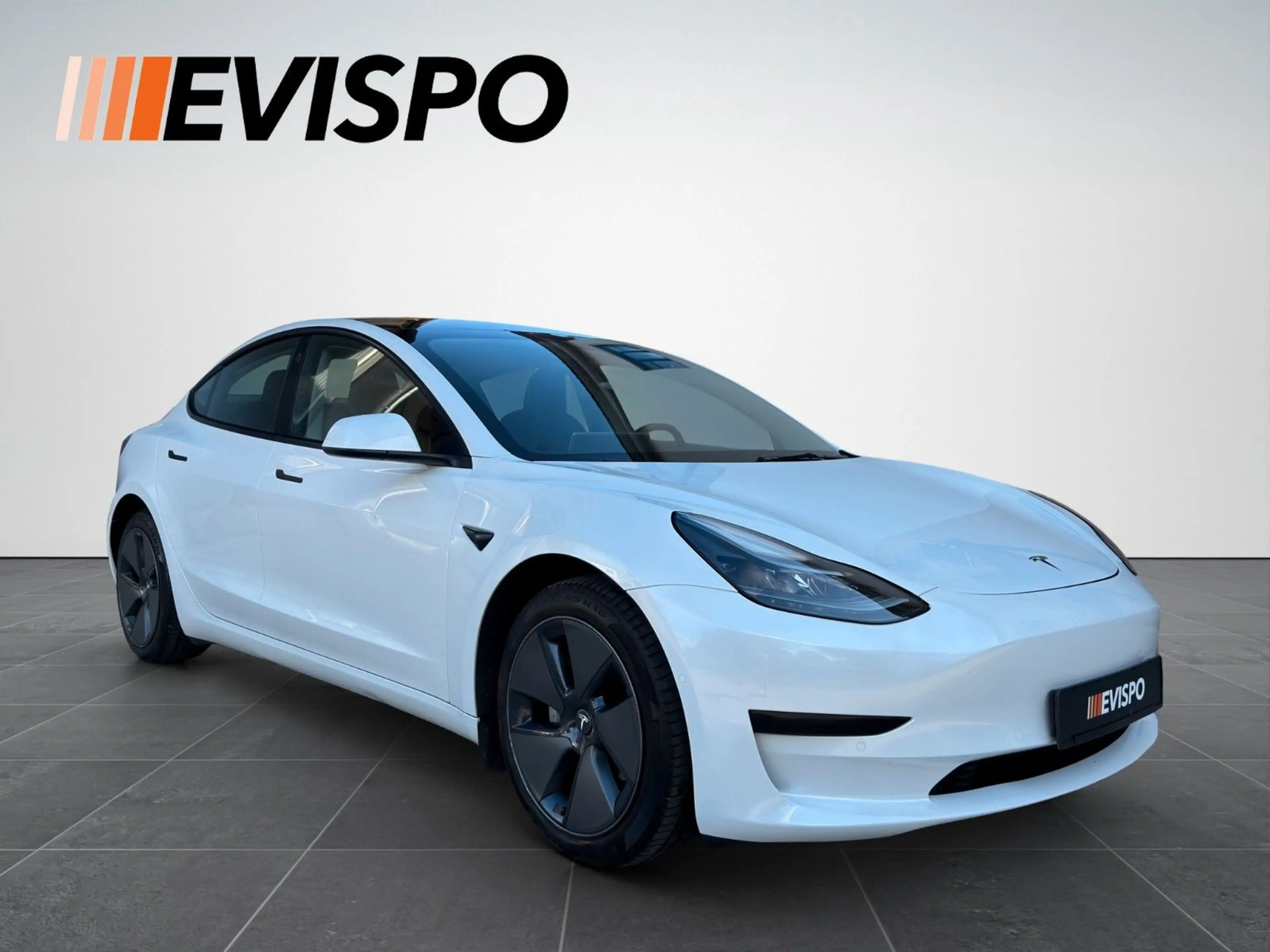 Tesla Model 3 RWD Facelift*Wärmepumpe*Doppelverglasung