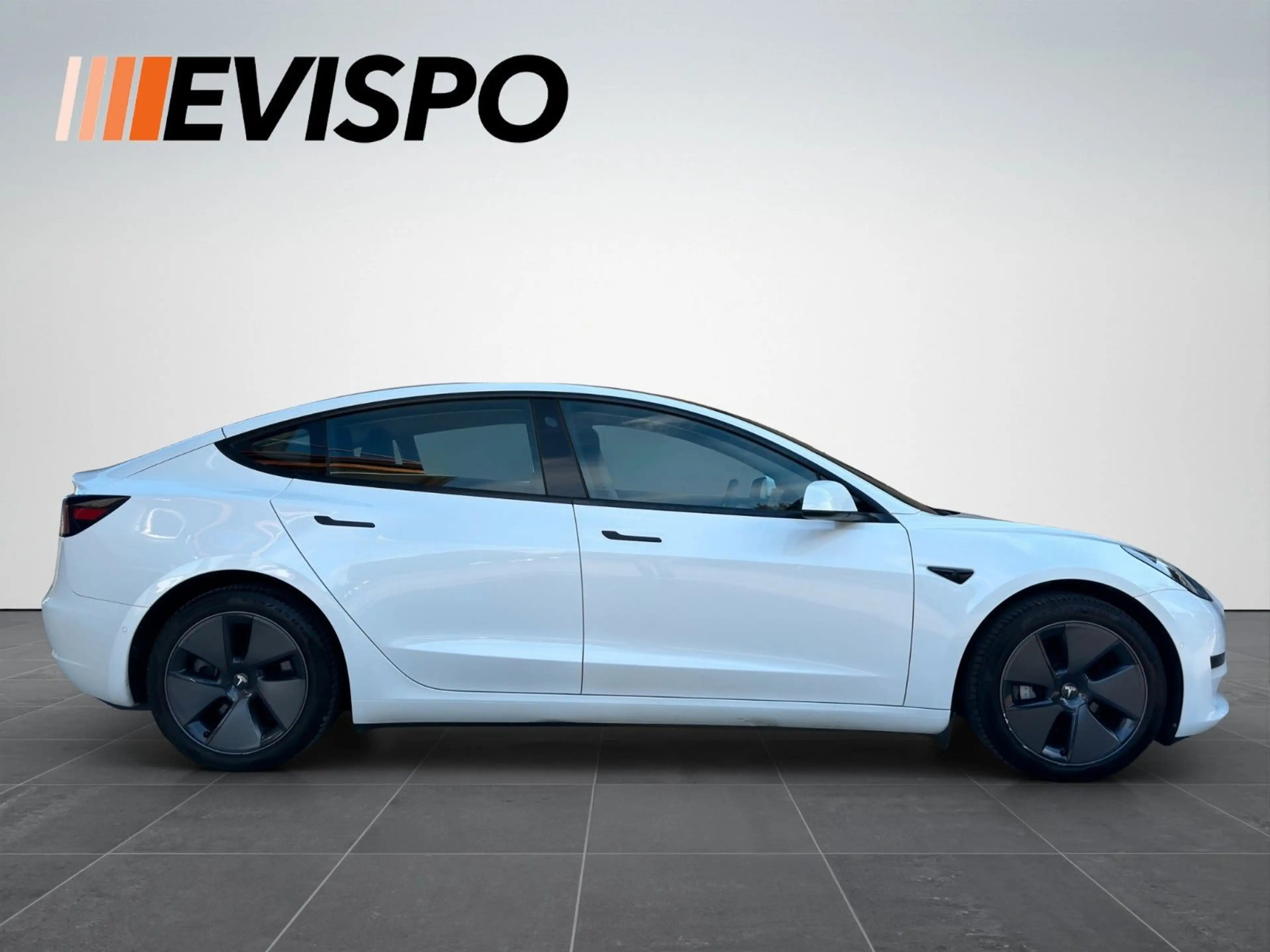 Tesla Model 3 RWD Facelift*Wärmepumpe*Doppelverglasung — photo 8