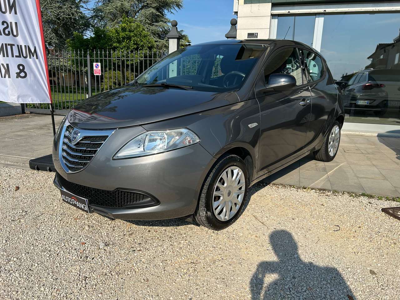 Lancia Ypsilon 1.2 8v Silver ecochic Gpl 69cv REV 2032