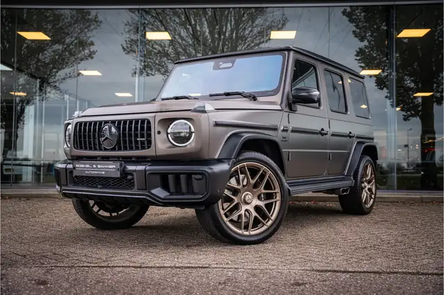 Mercedes-Benz G 63 AMG ** Akrapovic ** AMG Performance Pack ** Carbon **