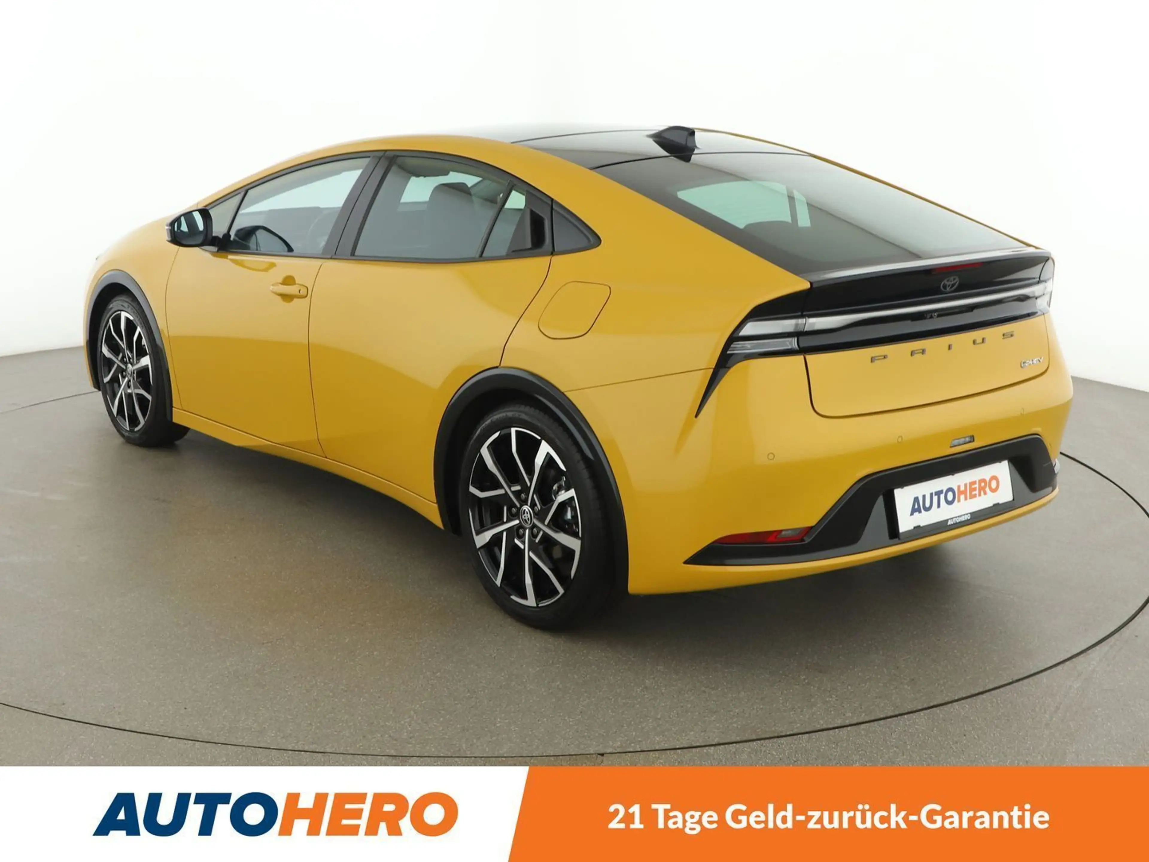 Toyota Prius 2.0 Plug-in Hybrid Executive Aut. *PANO*LED*ACC* — photo 4