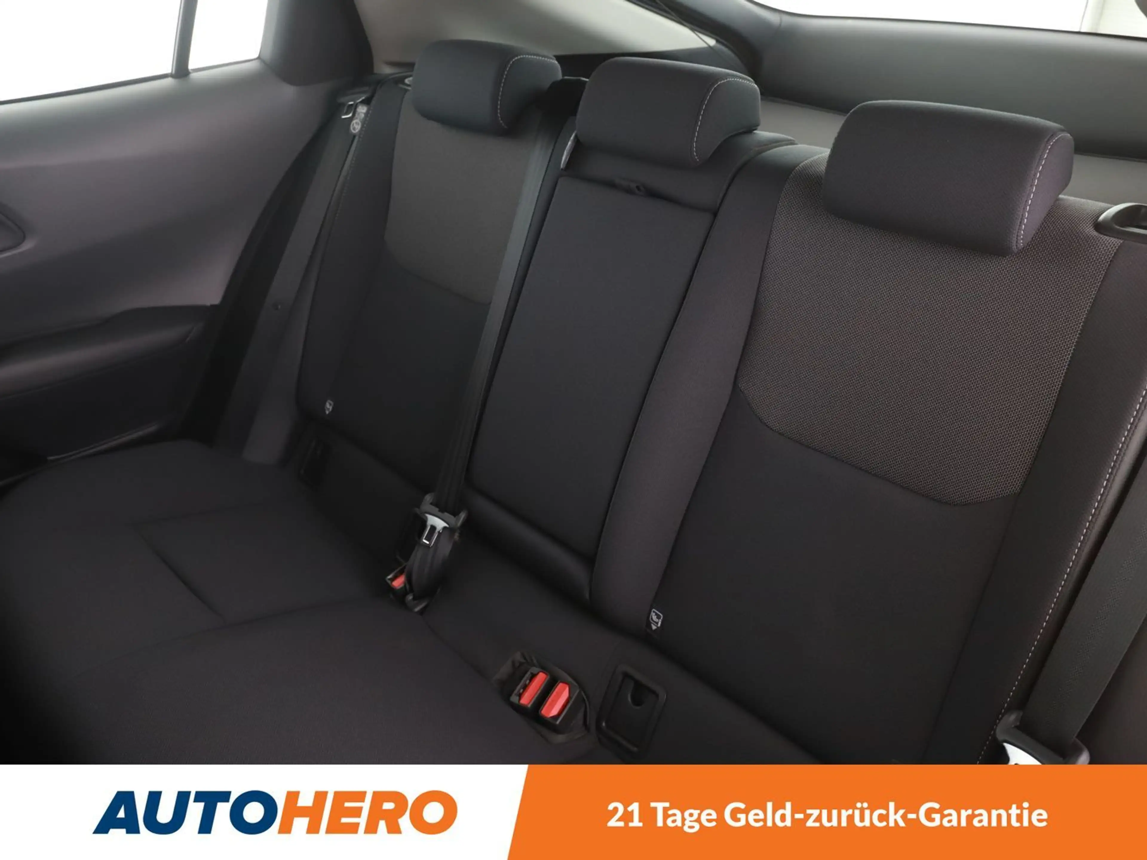 Toyota Prius 2.0 Plug-in Hybrid Executive Aut. *PANO*LED*ACC* — photo 14