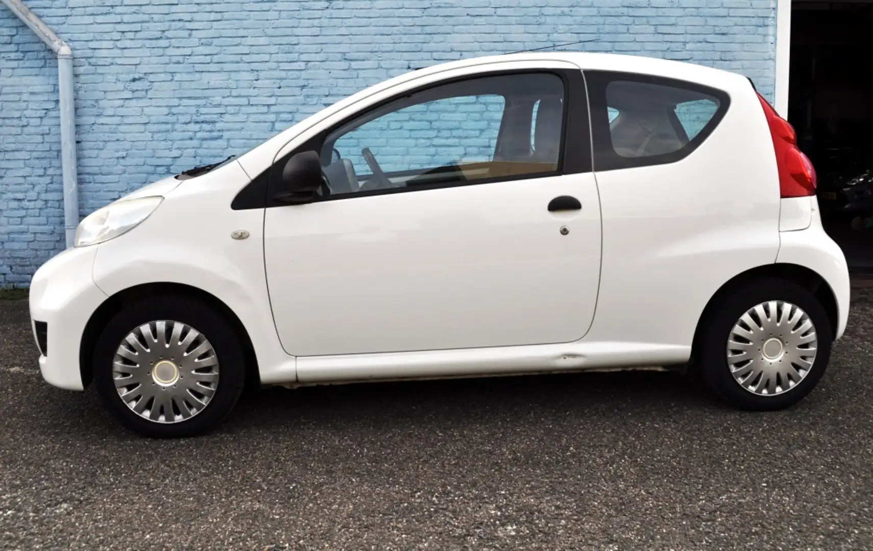 Peugeot 107 1.0-12V XR Wit - 2