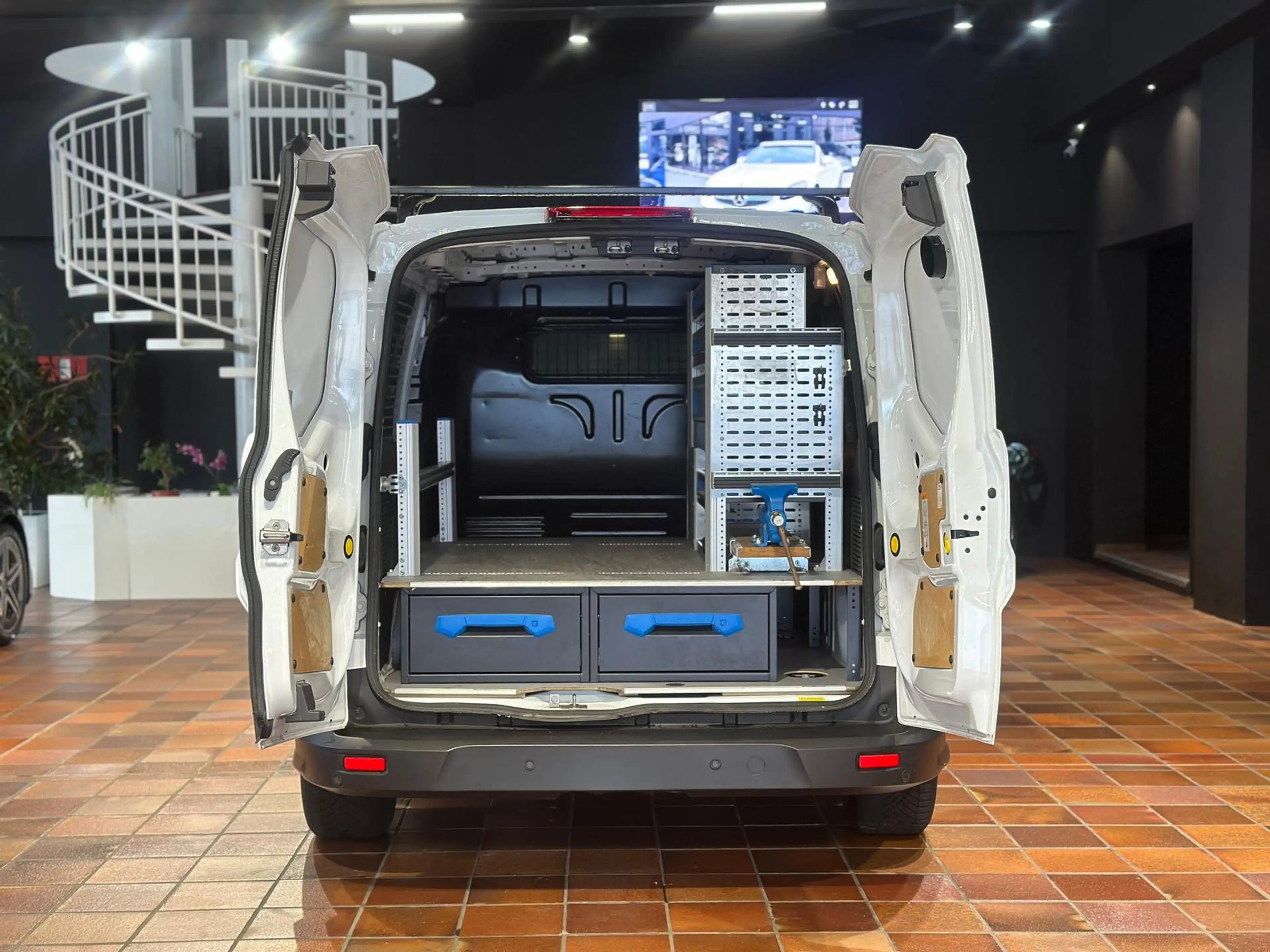 Ford Transit Connect SORTIMO-WERKSTATT BLIS TEMPO AHK SHZ TREND PDC DAC — photo 10