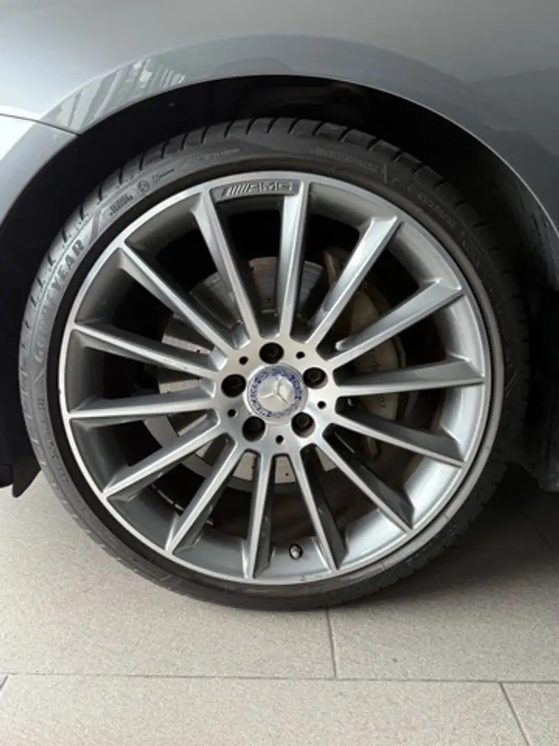 Mercedes-Benz E 200 AUTOM KLIMA NAVI ALCANTAR KAMERA AMG-PAKET Gris - 2