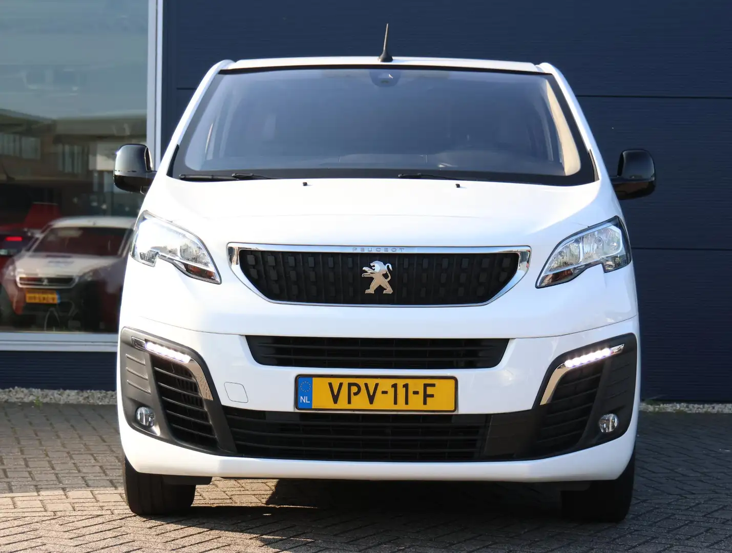 Peugeot Expert 2.0 BlueHDI 145 Standard Asphalt Trekhaak | Parkee - 2
